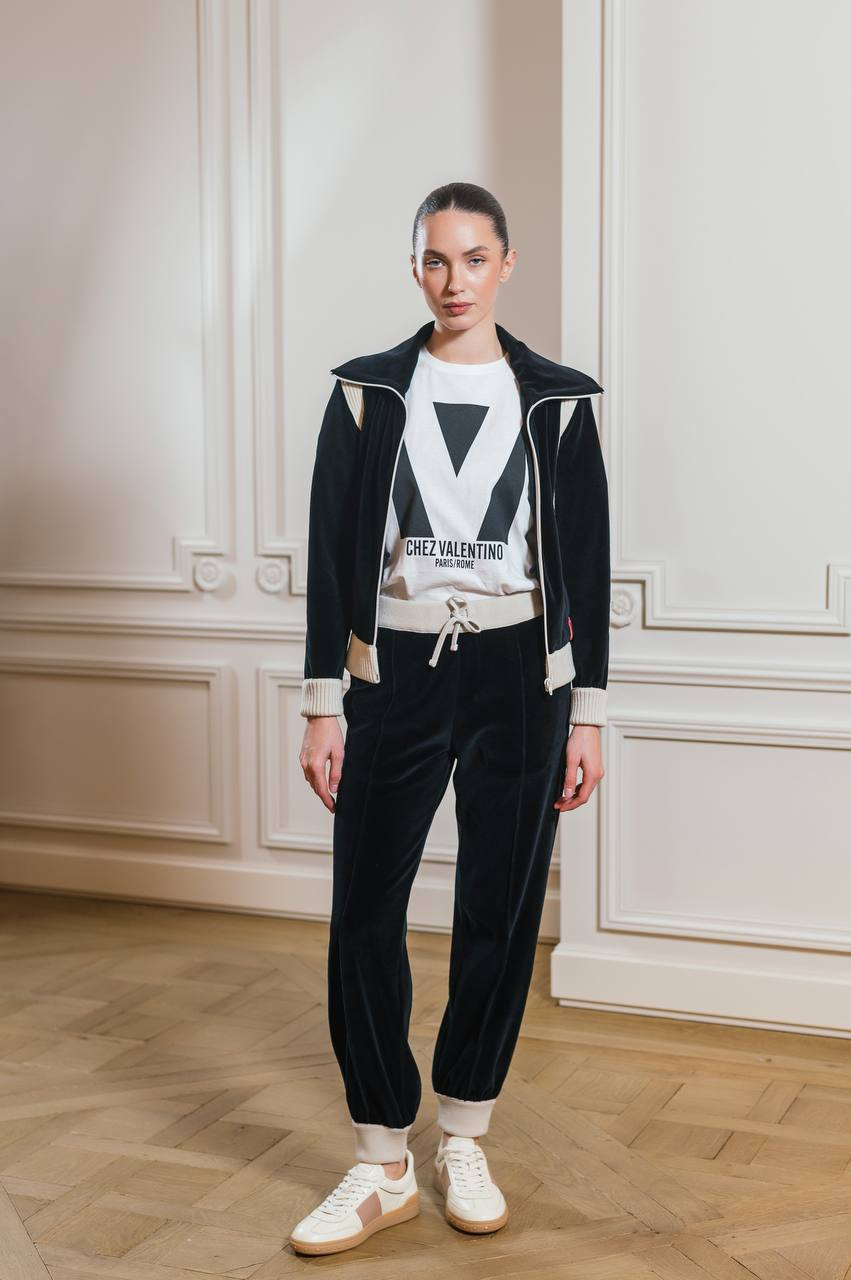 White t-shirt with CHEZ VALENTINO print Valentino 6