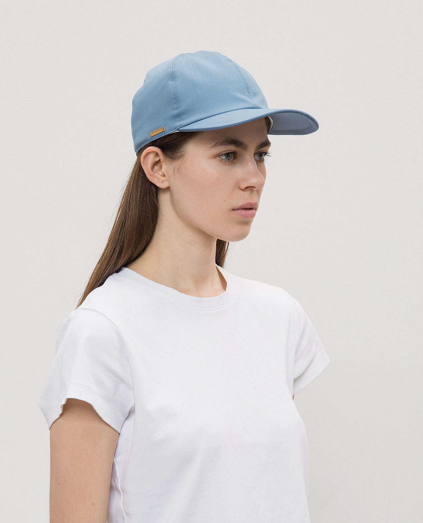 

Blue wool cap with metal logo Enrico Mandelli, Light blue