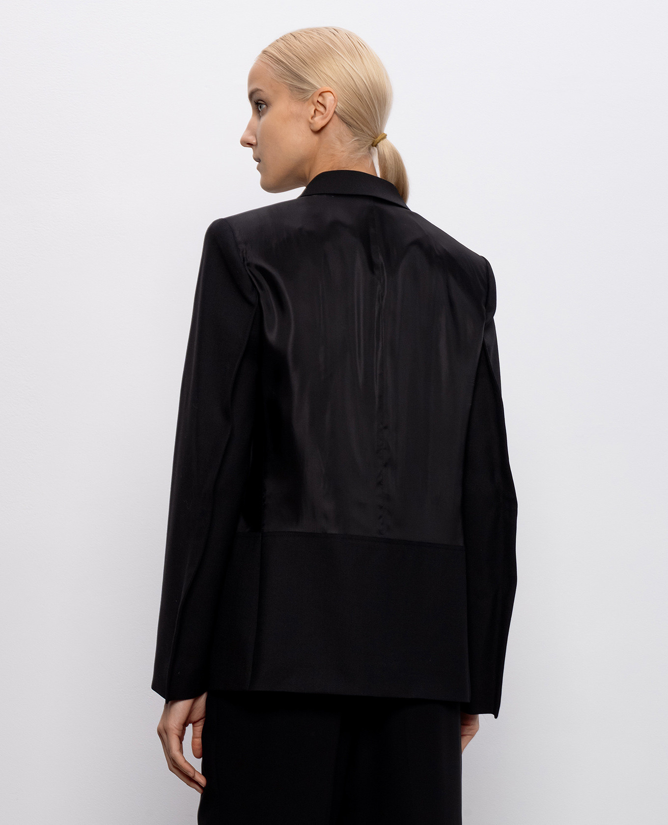 

Black wool jacket with logo patch Victoria Beckham
