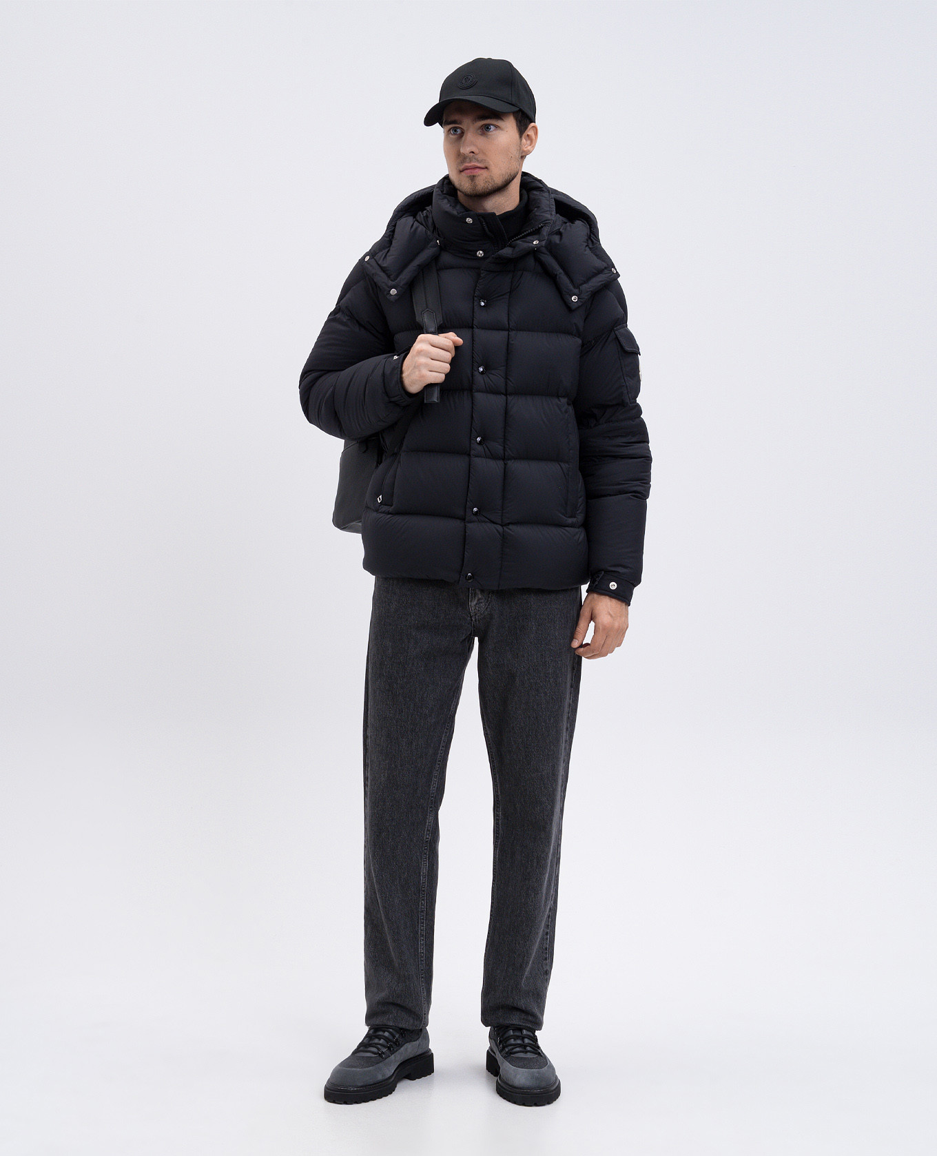 Black Vezere down jacket with logo Moncler 2