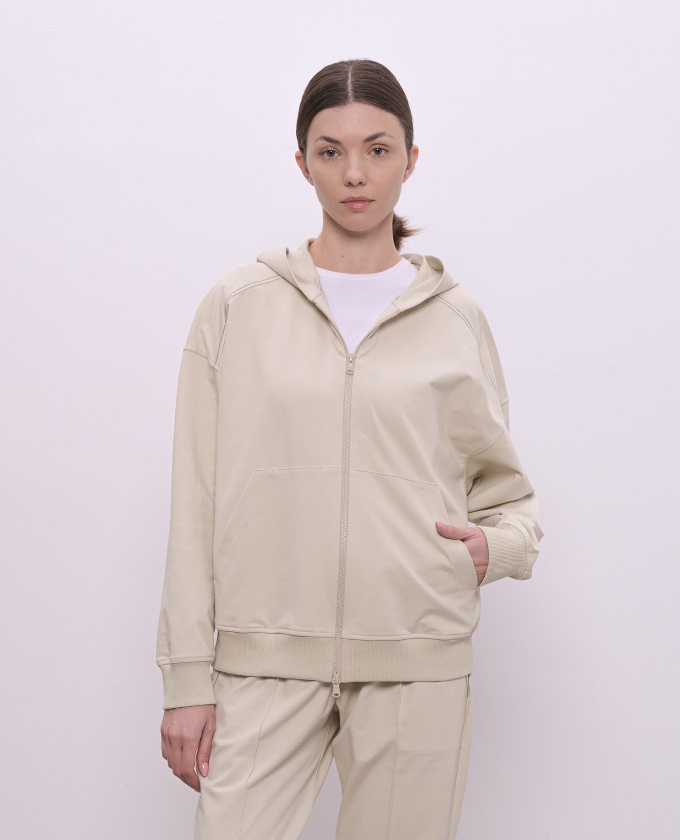 Beige sports jacket with monil chain Brunello Cucinelli 3
