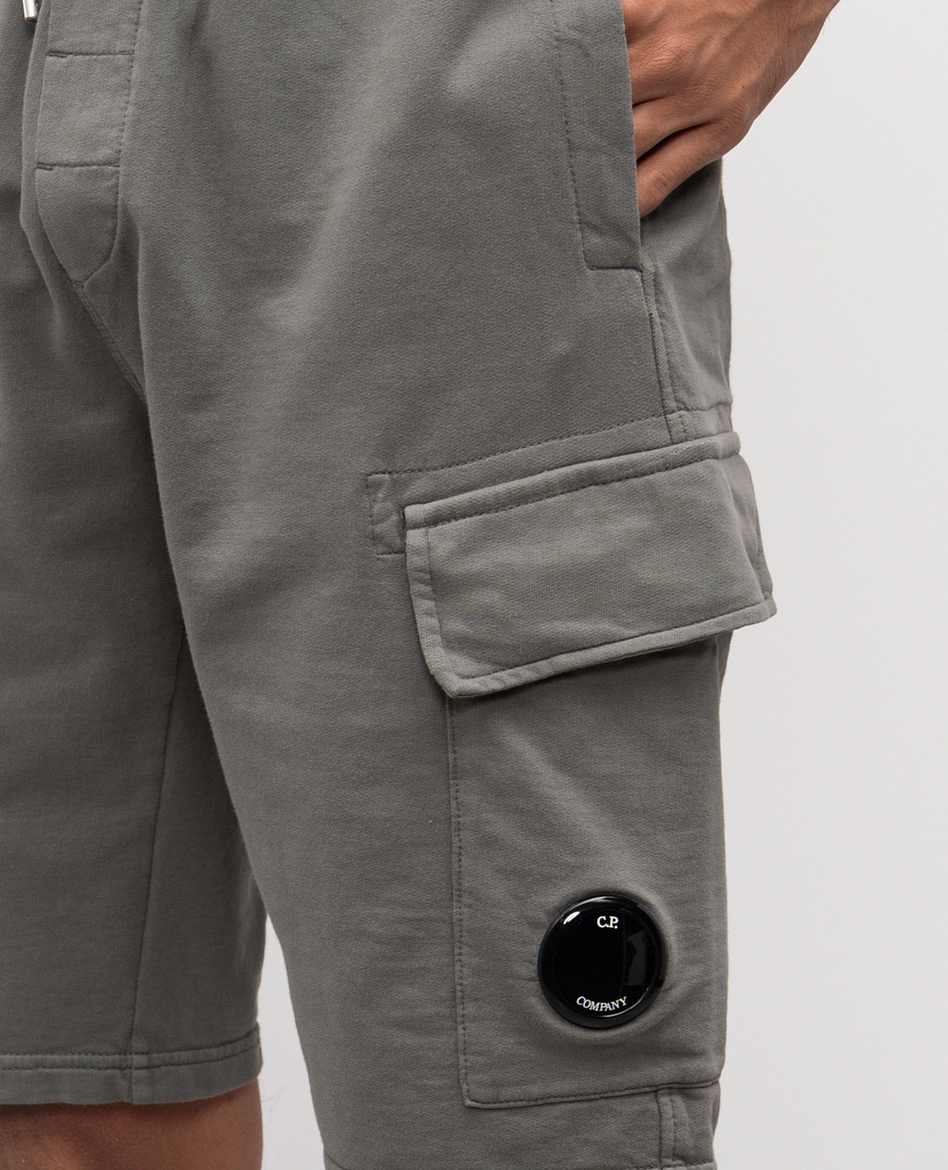 

Grey cargo shorts with logo patch C.P. Company