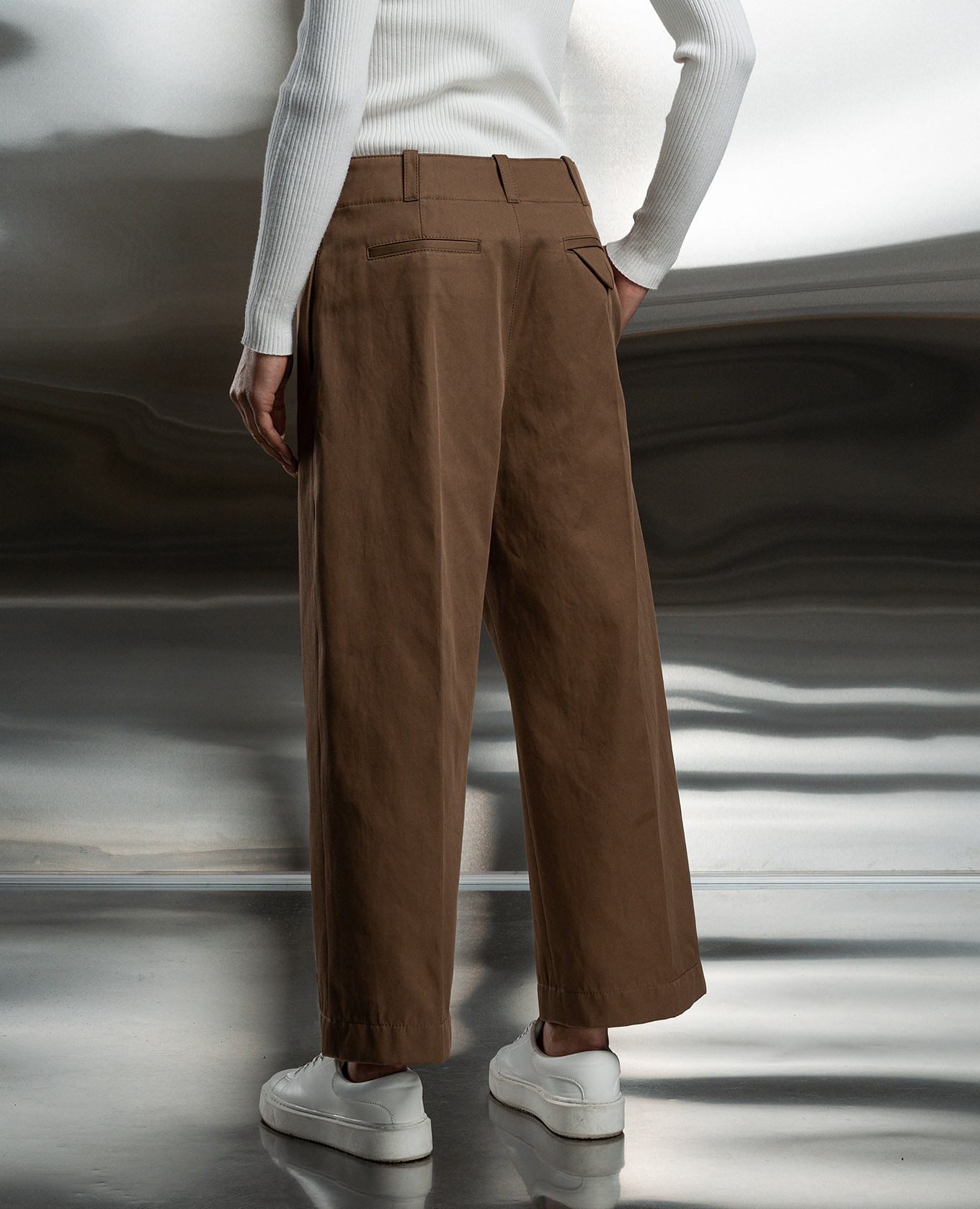 

Brown pants Bottega Veneta