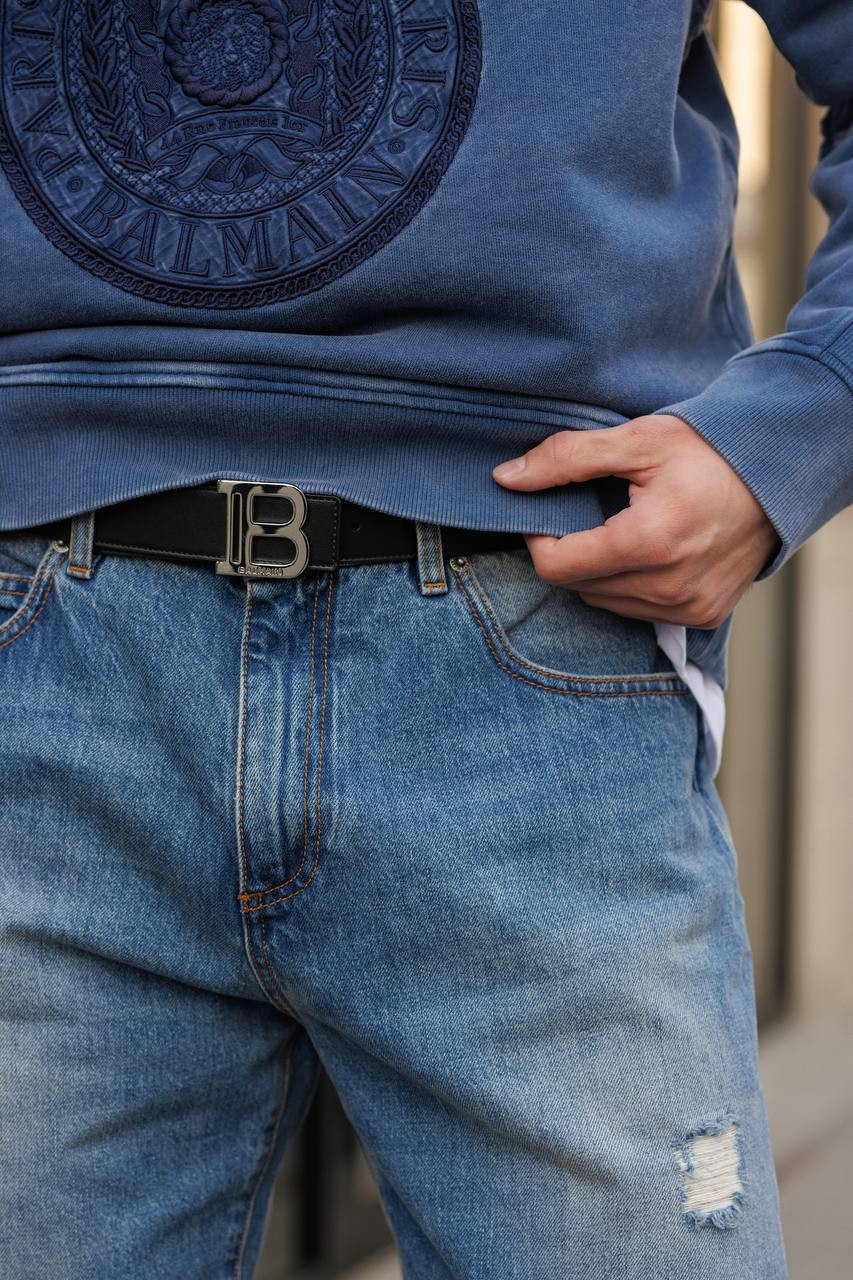 

Black leather belt with V logo monogram Balmain