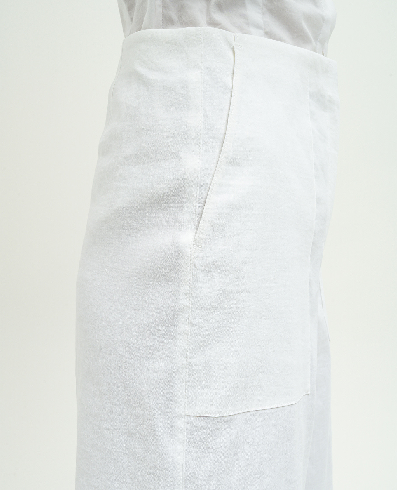 White Patch Linen Shorts Theory 5