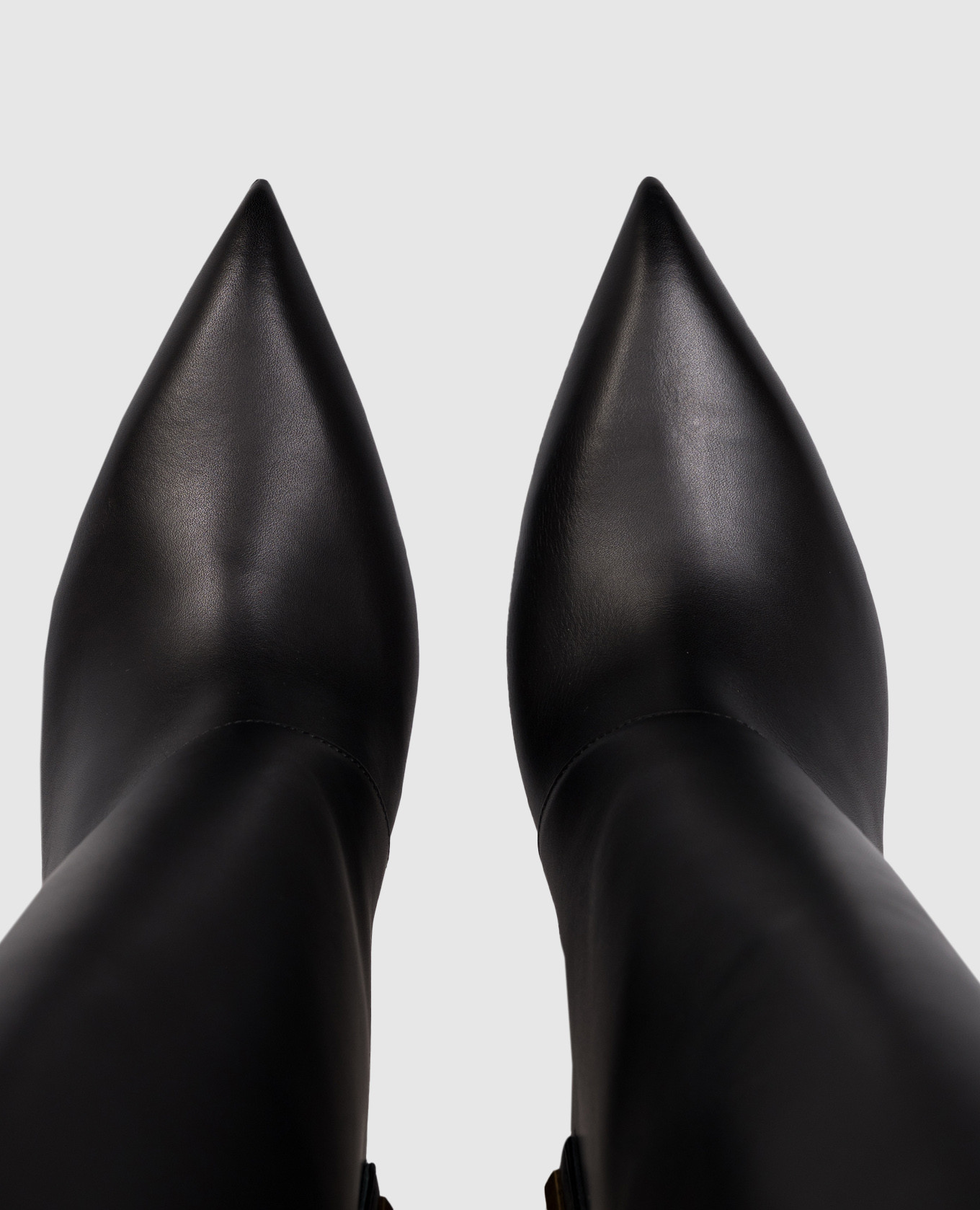 

Black leather Twist boots with emblem Balmain