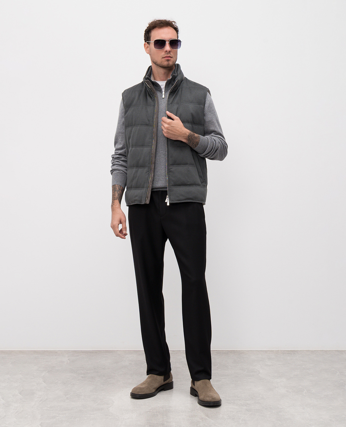 

Grey wool jumper with logo Enrico Mandelli