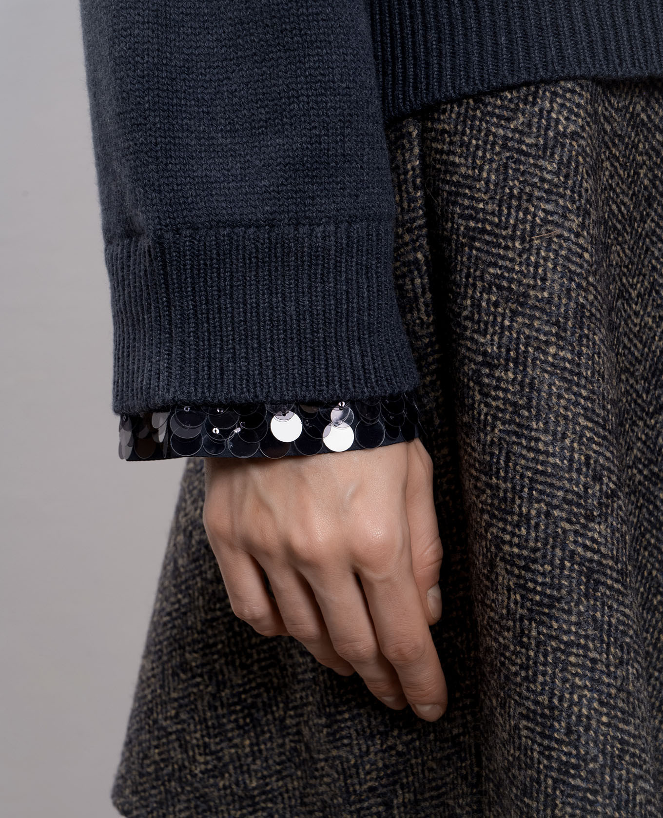 

Blue cashmere and silk sweater with sequins Brunello Cucinelli