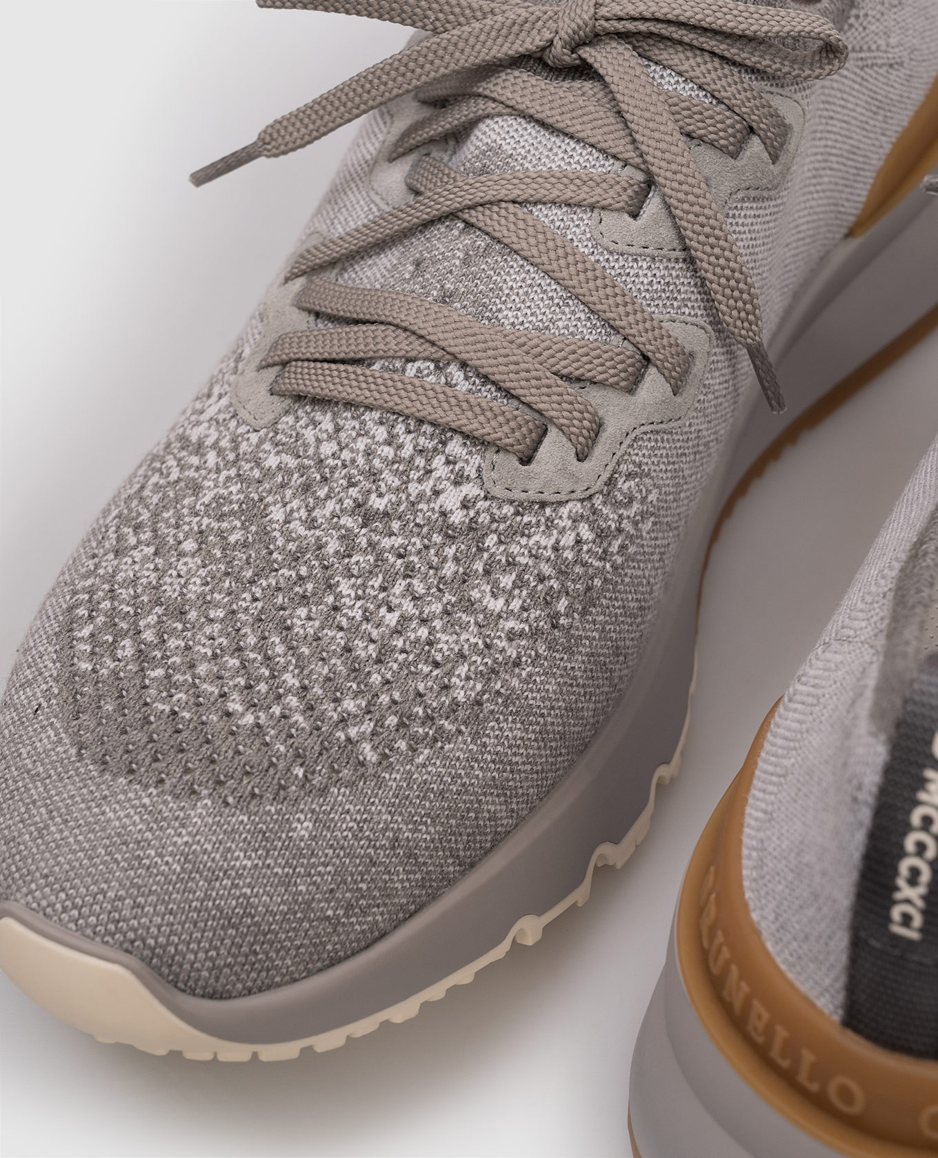 

Grey sneakers with logo Brunello Cucinelli