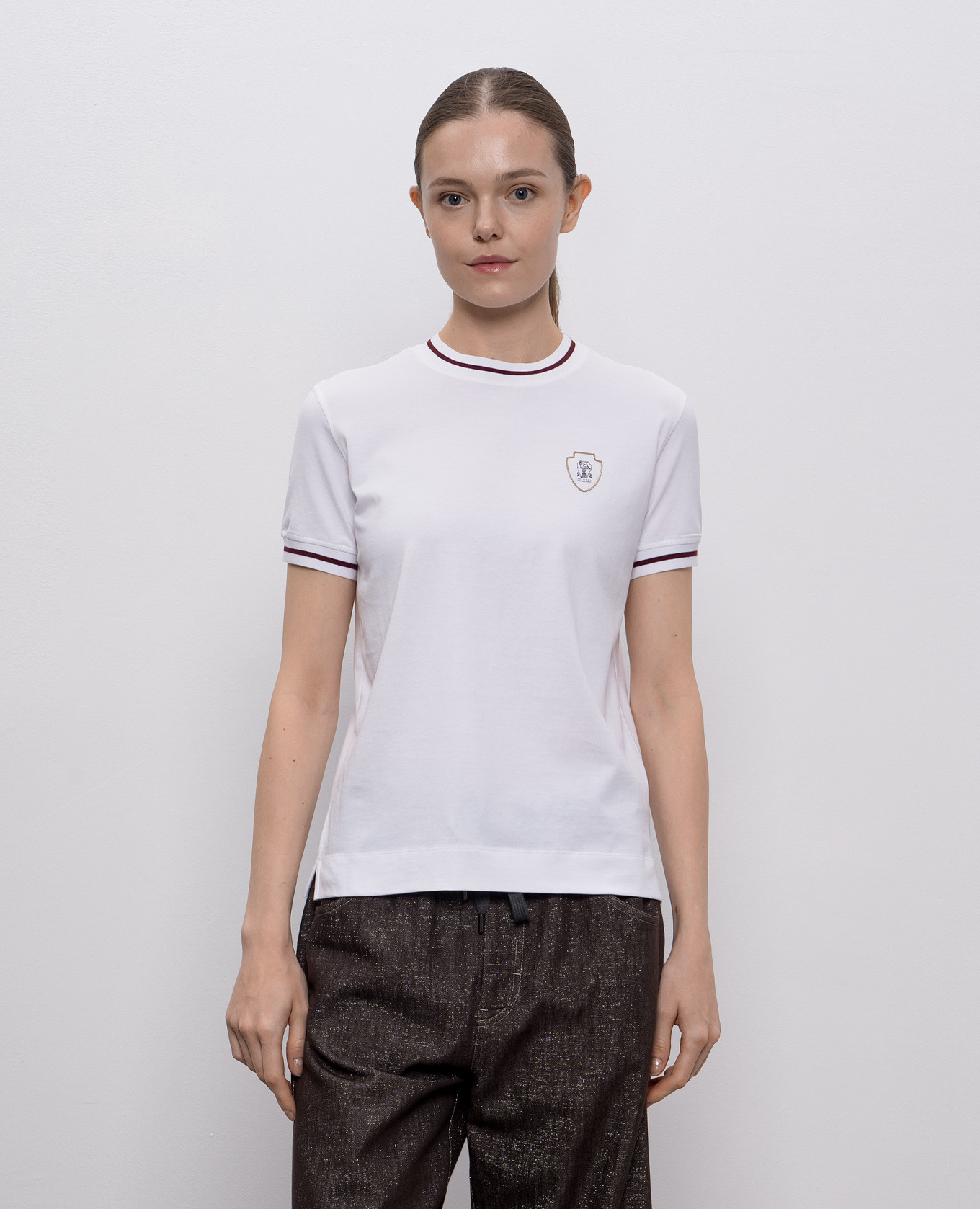 

White T-shirt with emblem Brunello Cucinelli