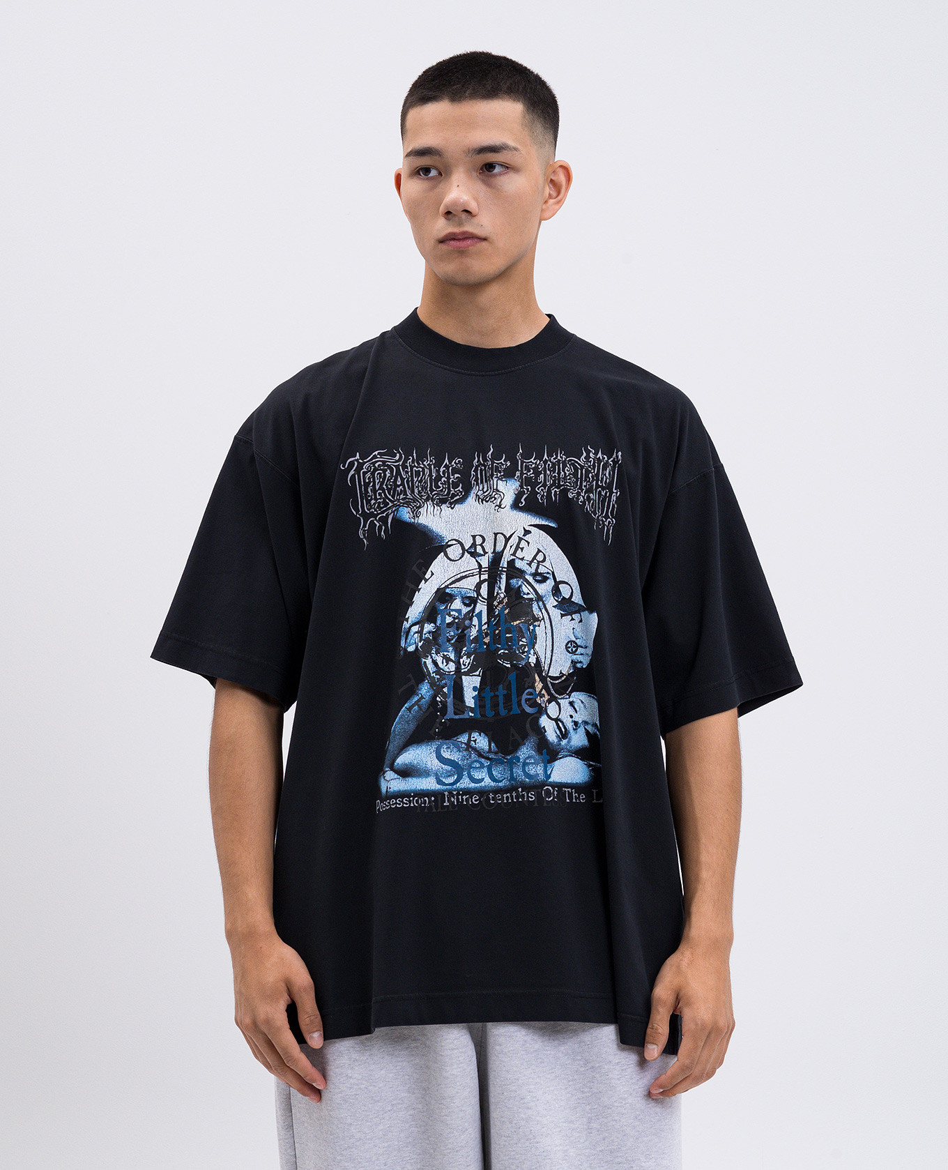 

Black T-shirt with branded print Vetements
