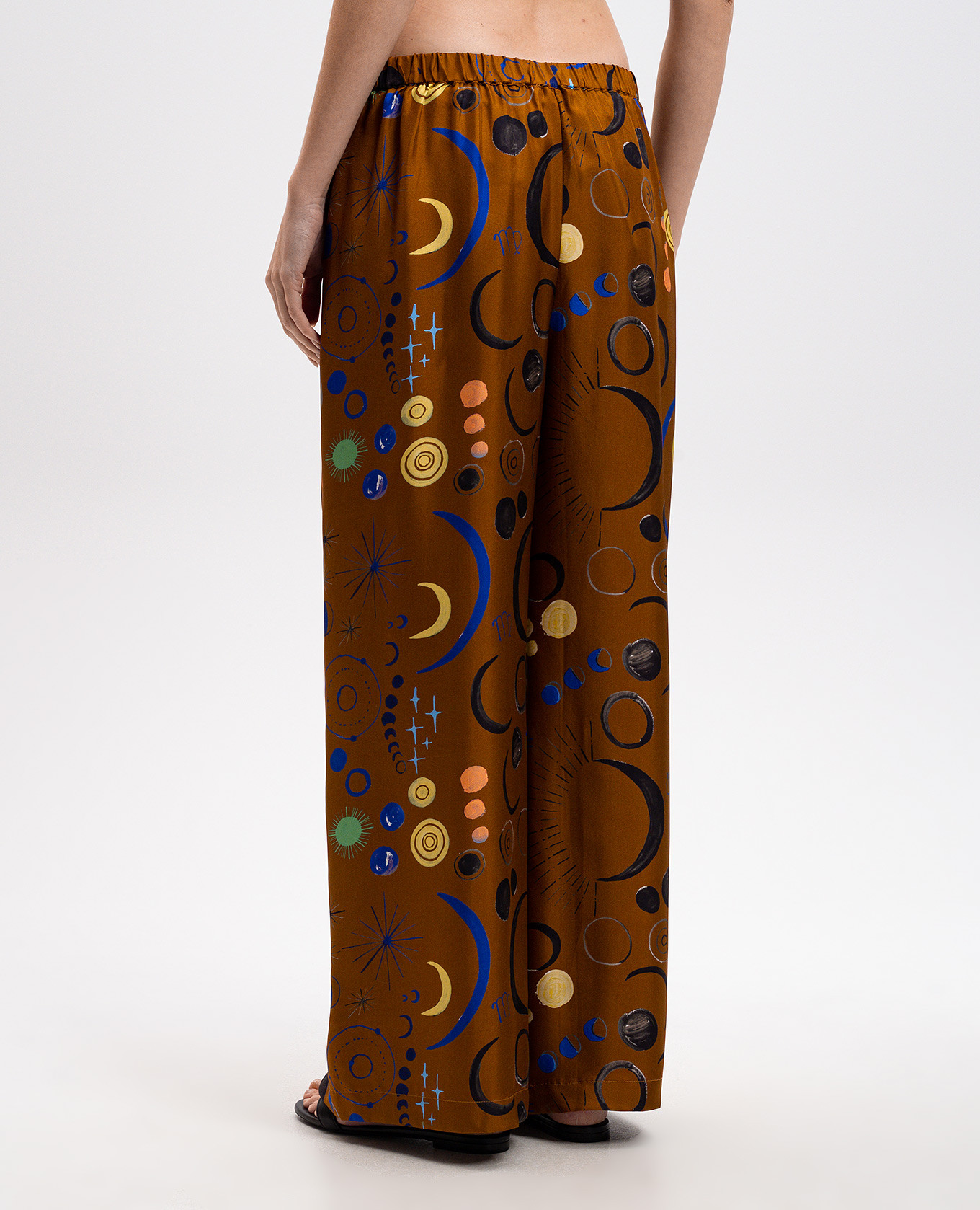 

Isola printed silk trousers in brown Asceno