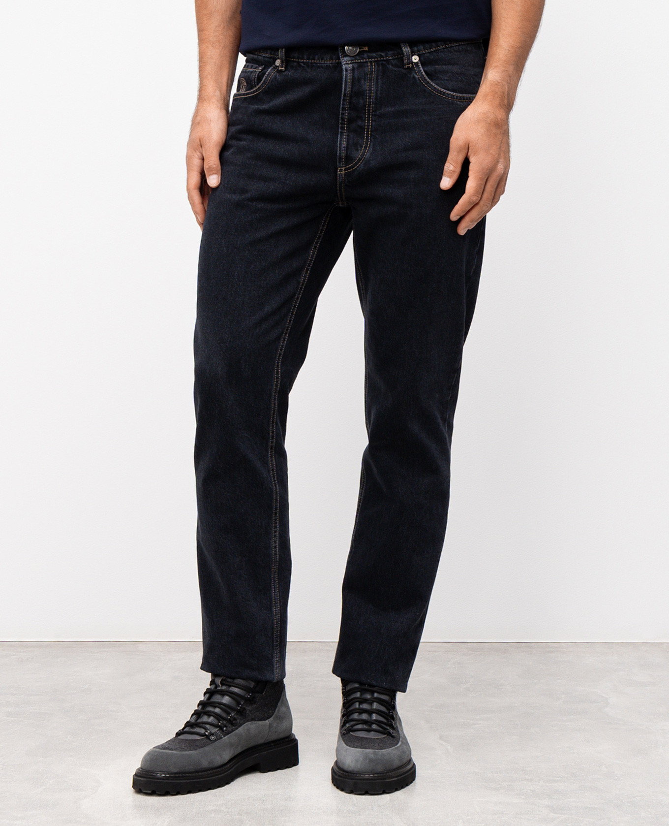 

Black jeans with logo patch Brunello Cucinelli