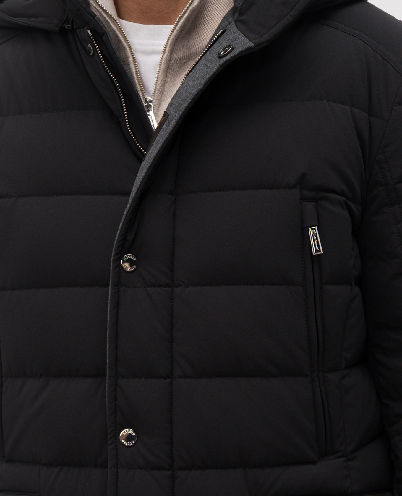 

Black down jacket CRAIG MooRER