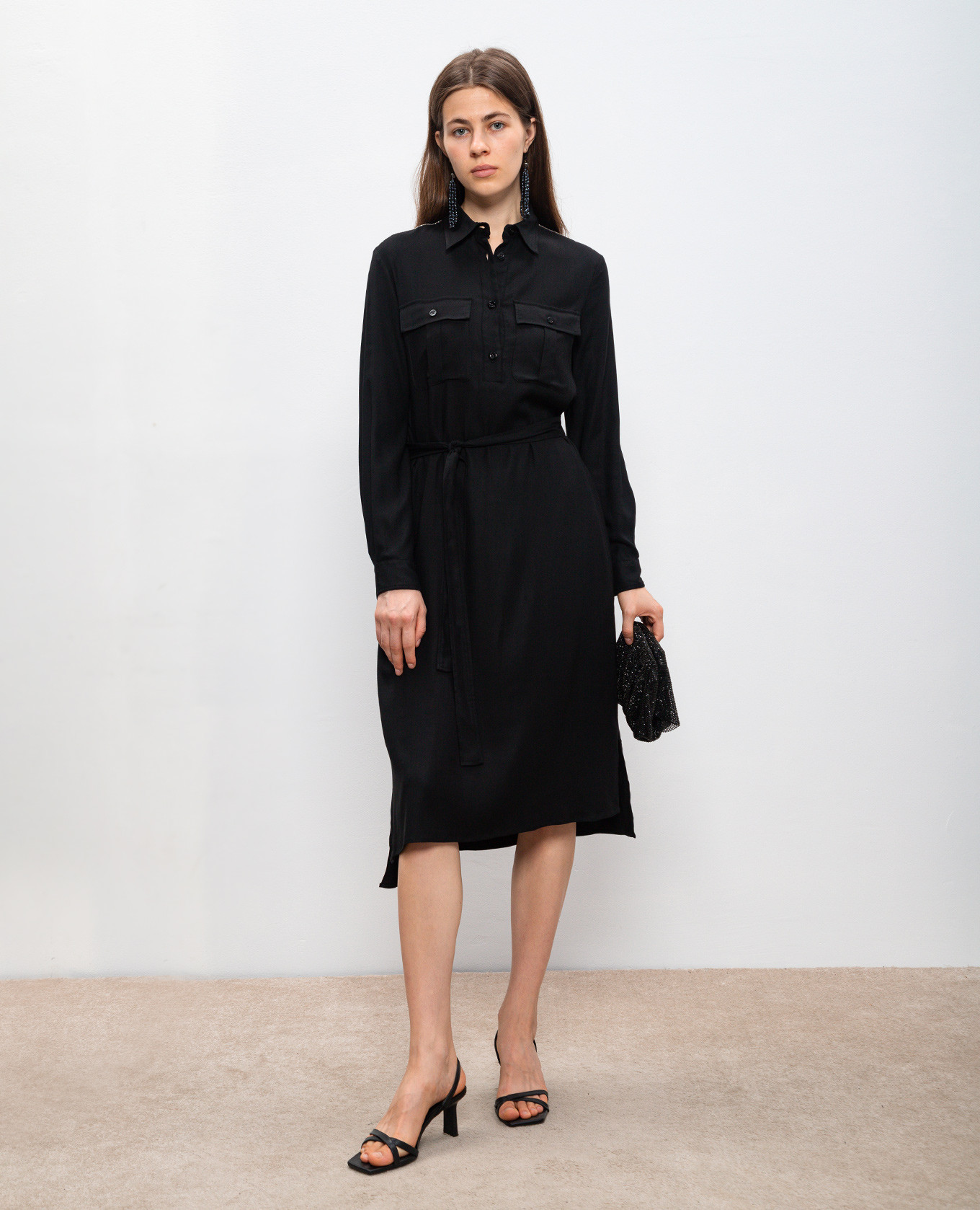 Black wool polo dress with monil chain Peserico 2
