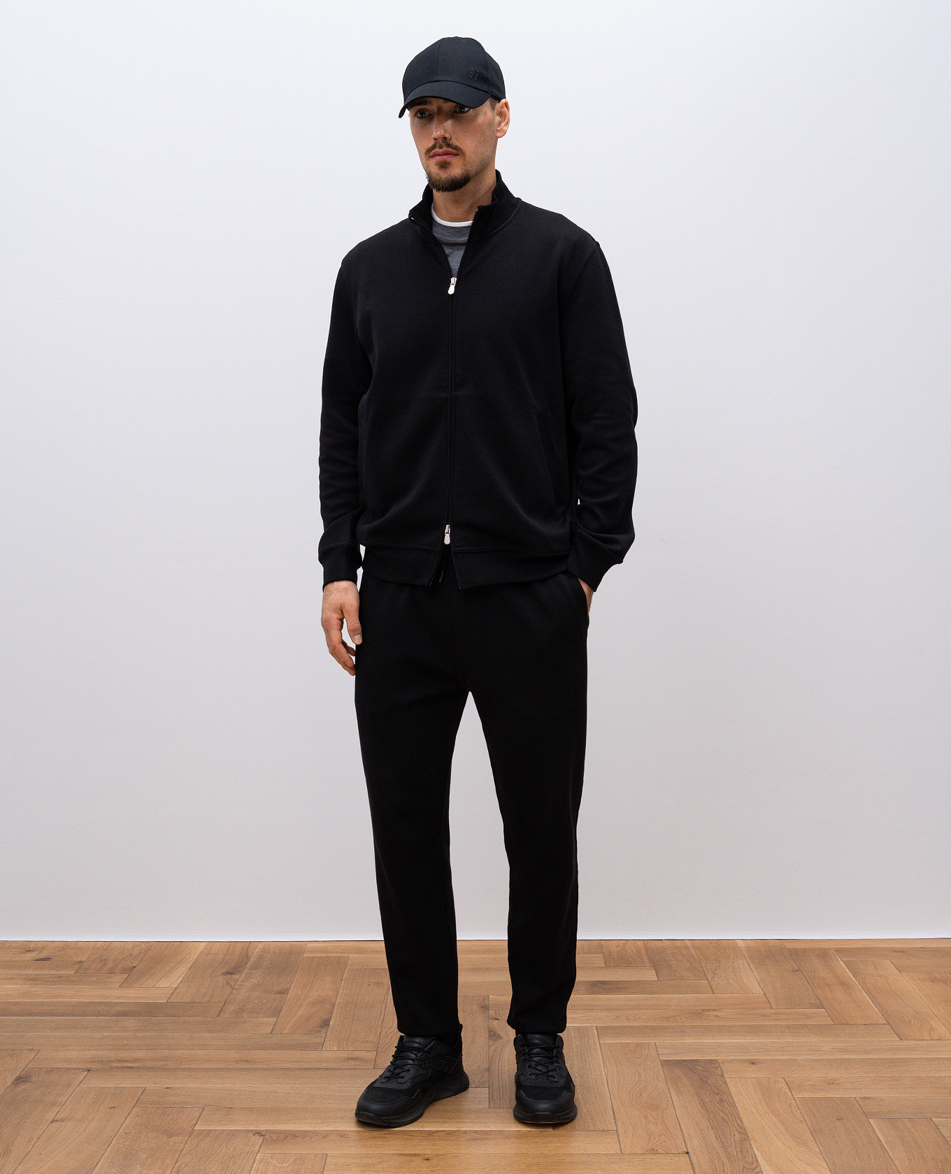 

Black cashmere and silk sweatpants Brunello Cucinelli