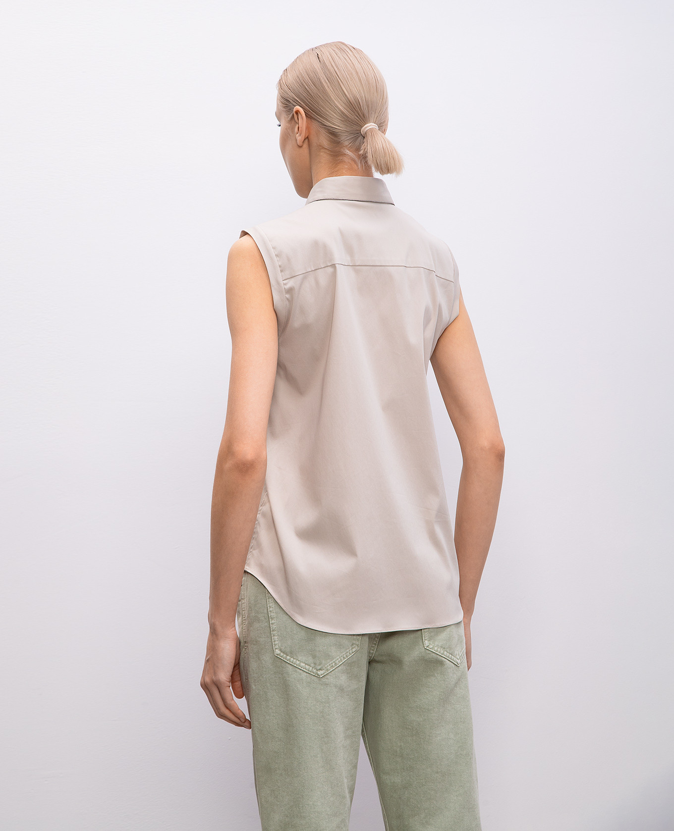 Beige top with monil chain Brunello Cucinelli 4