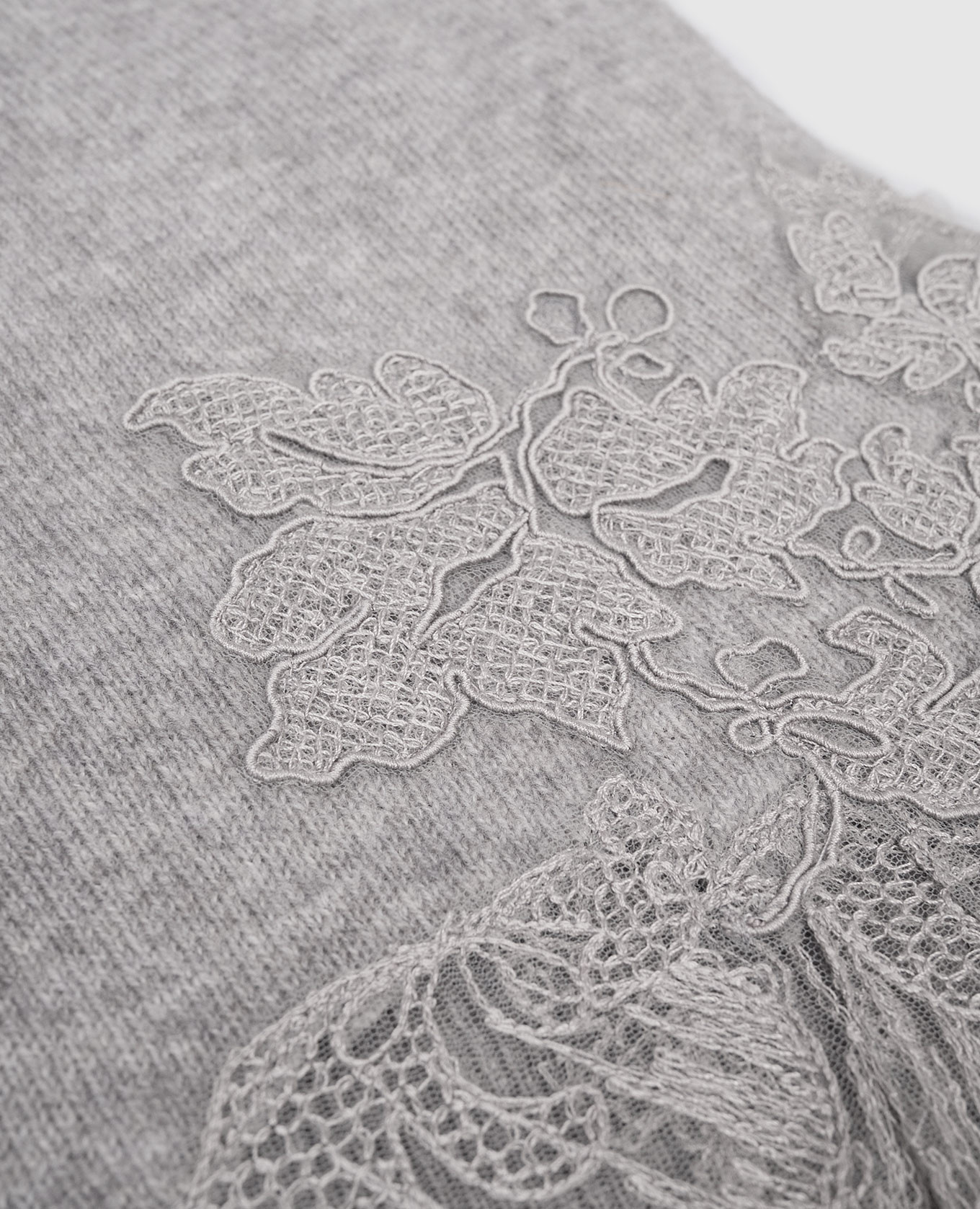 Gray cashmere scarf with lace Ermanno Scervino 3