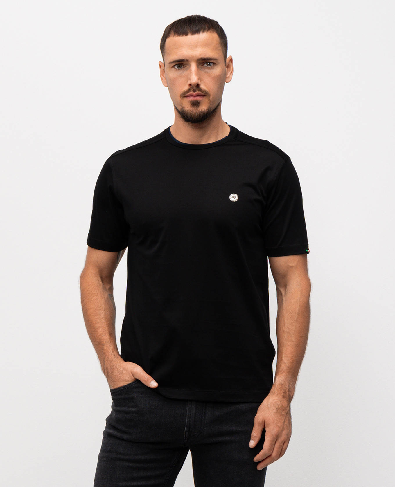 

Black T-shirt with emblem Stefano Ricci