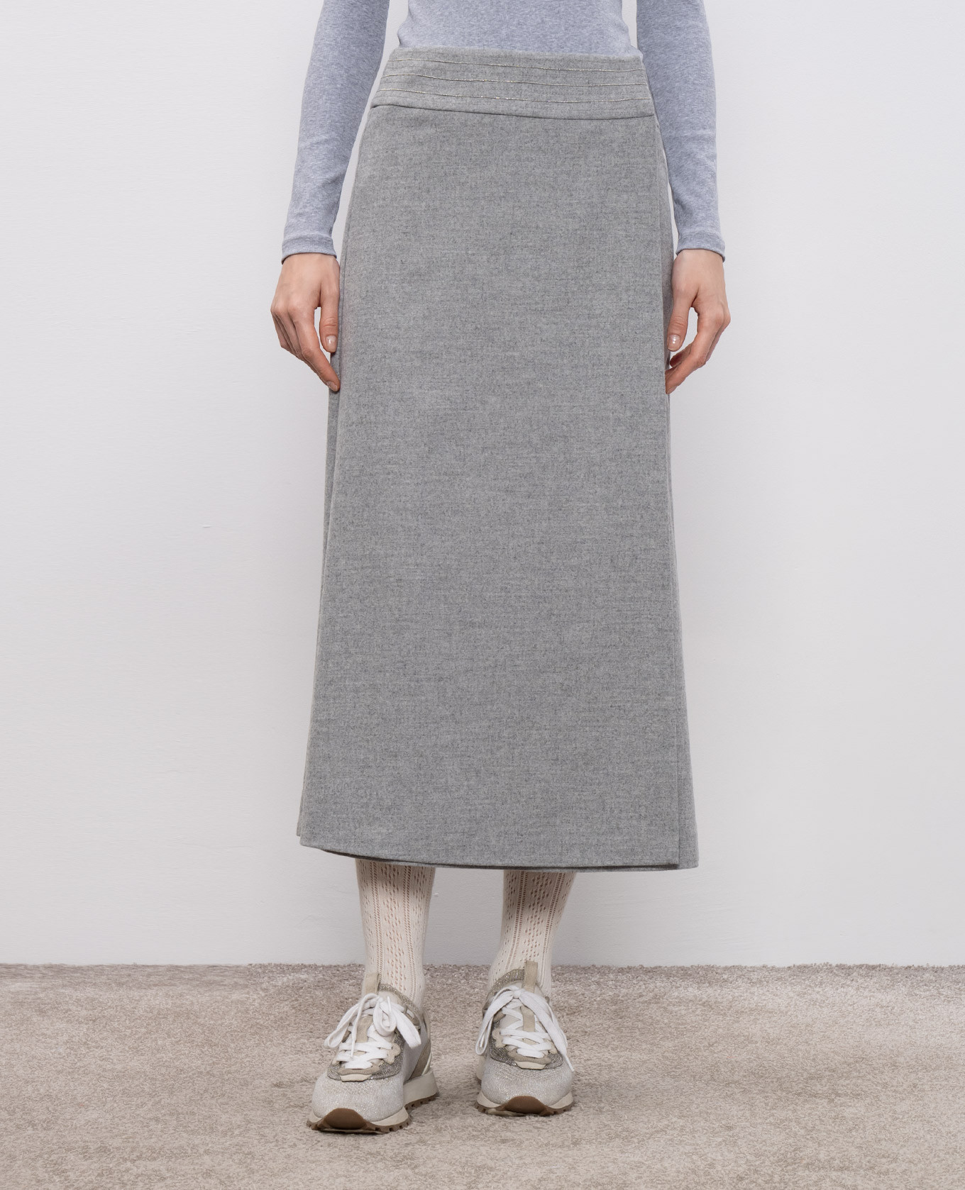 Gray skirt with wool on the smell Peserico 3