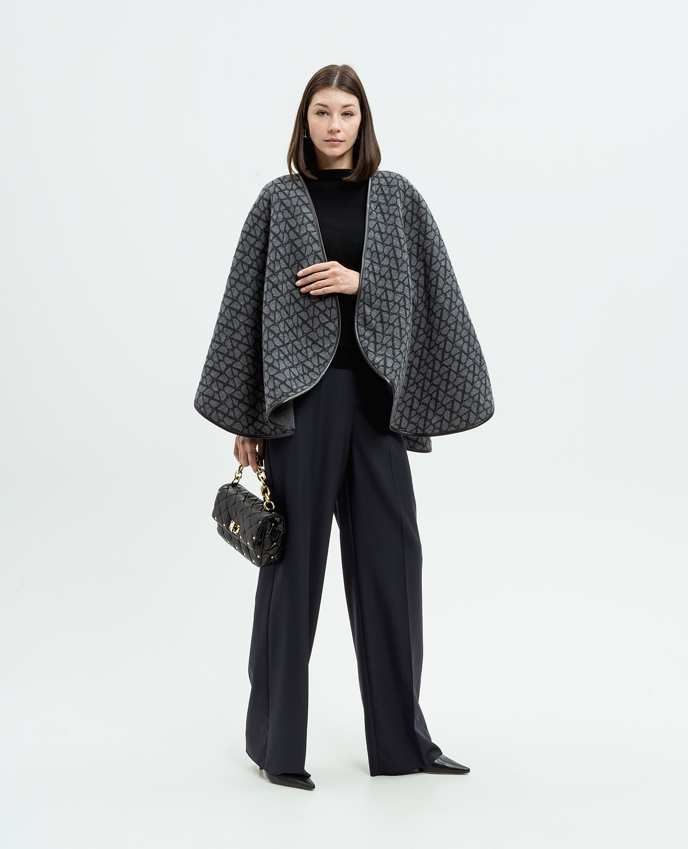 Black wool sweater with logo embroidery Valentino 2