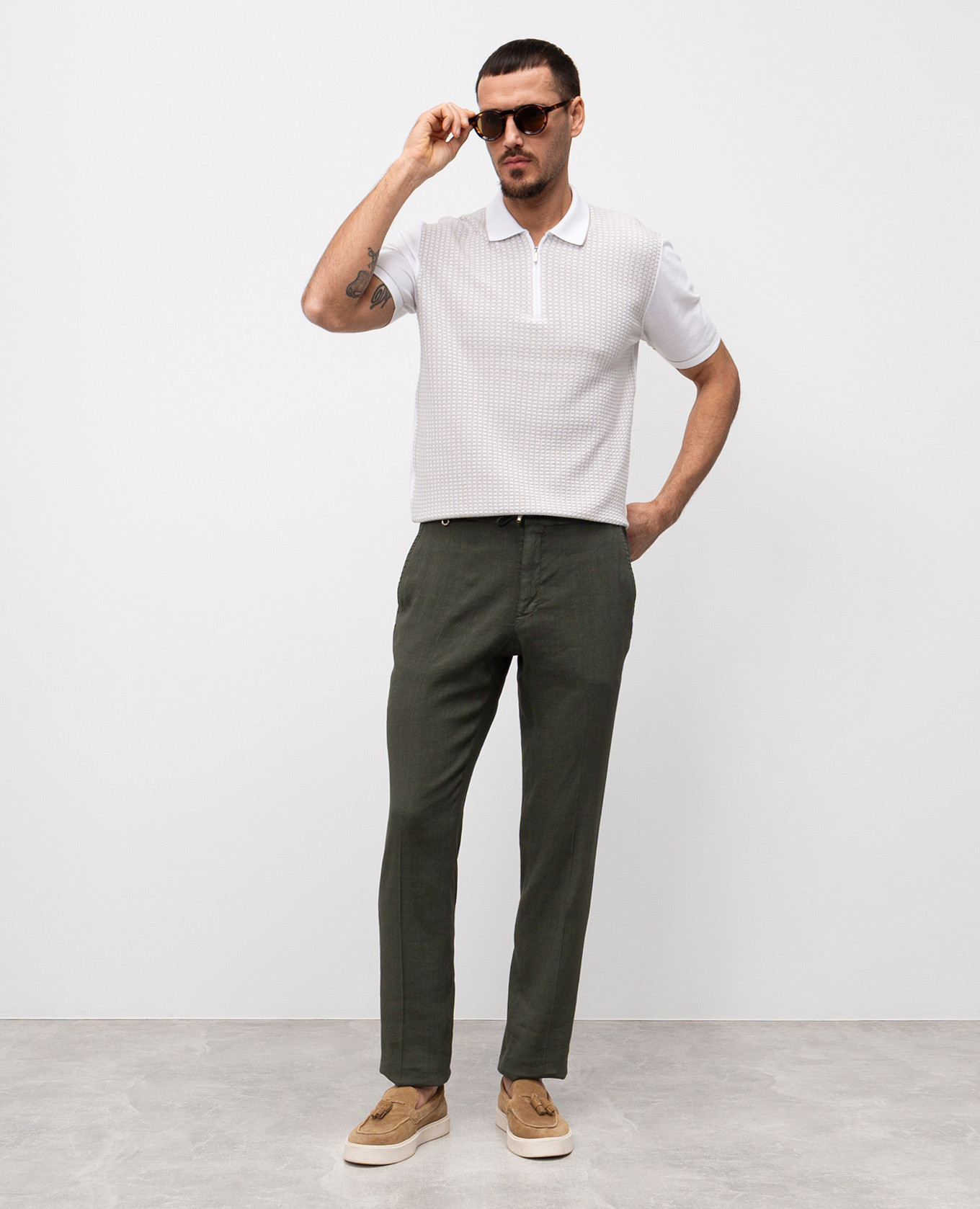 

Khaki linen trousers with metal monogram logo Stefano Ricci
