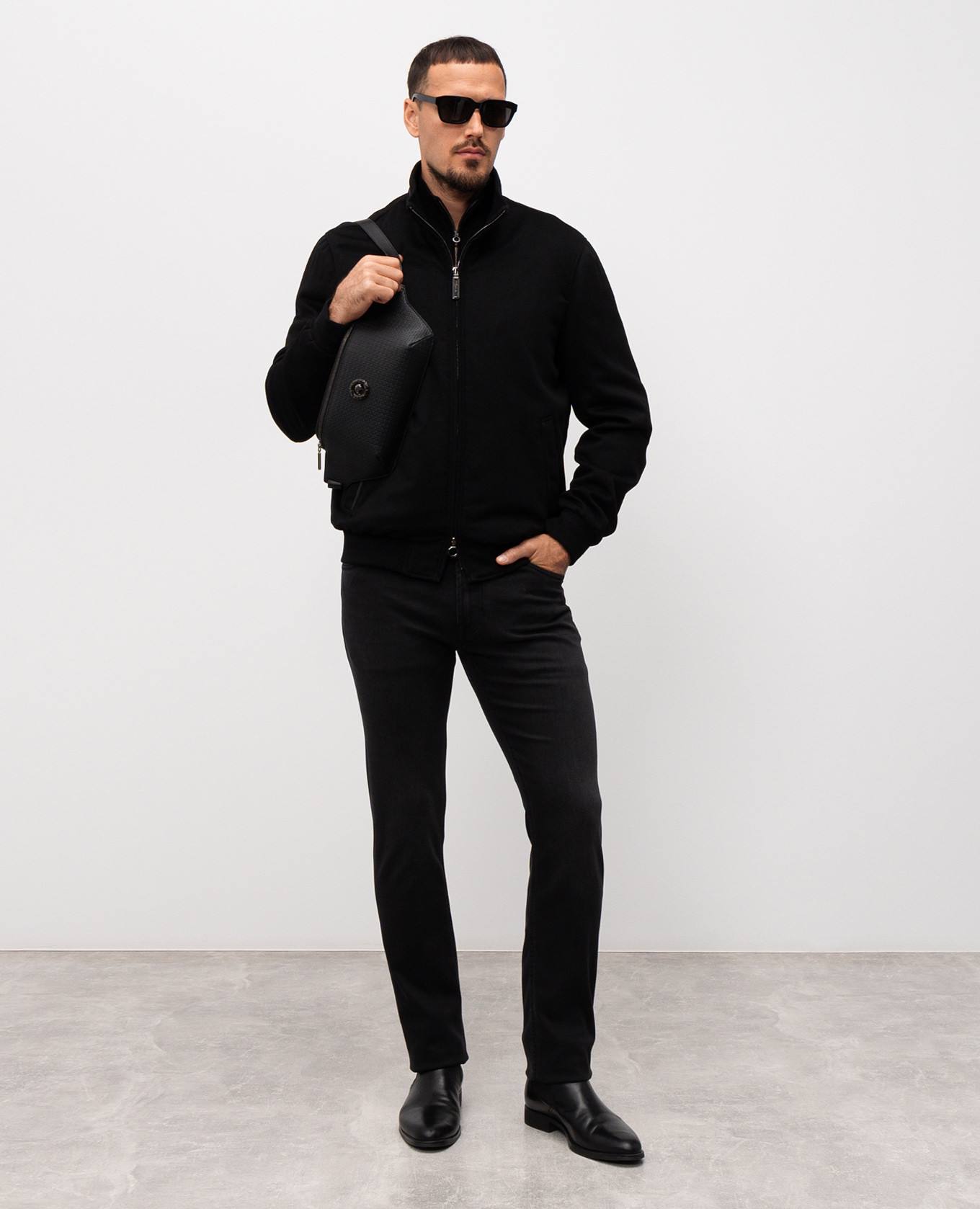 

Black slim jeans with logo patch Stefano Ricci