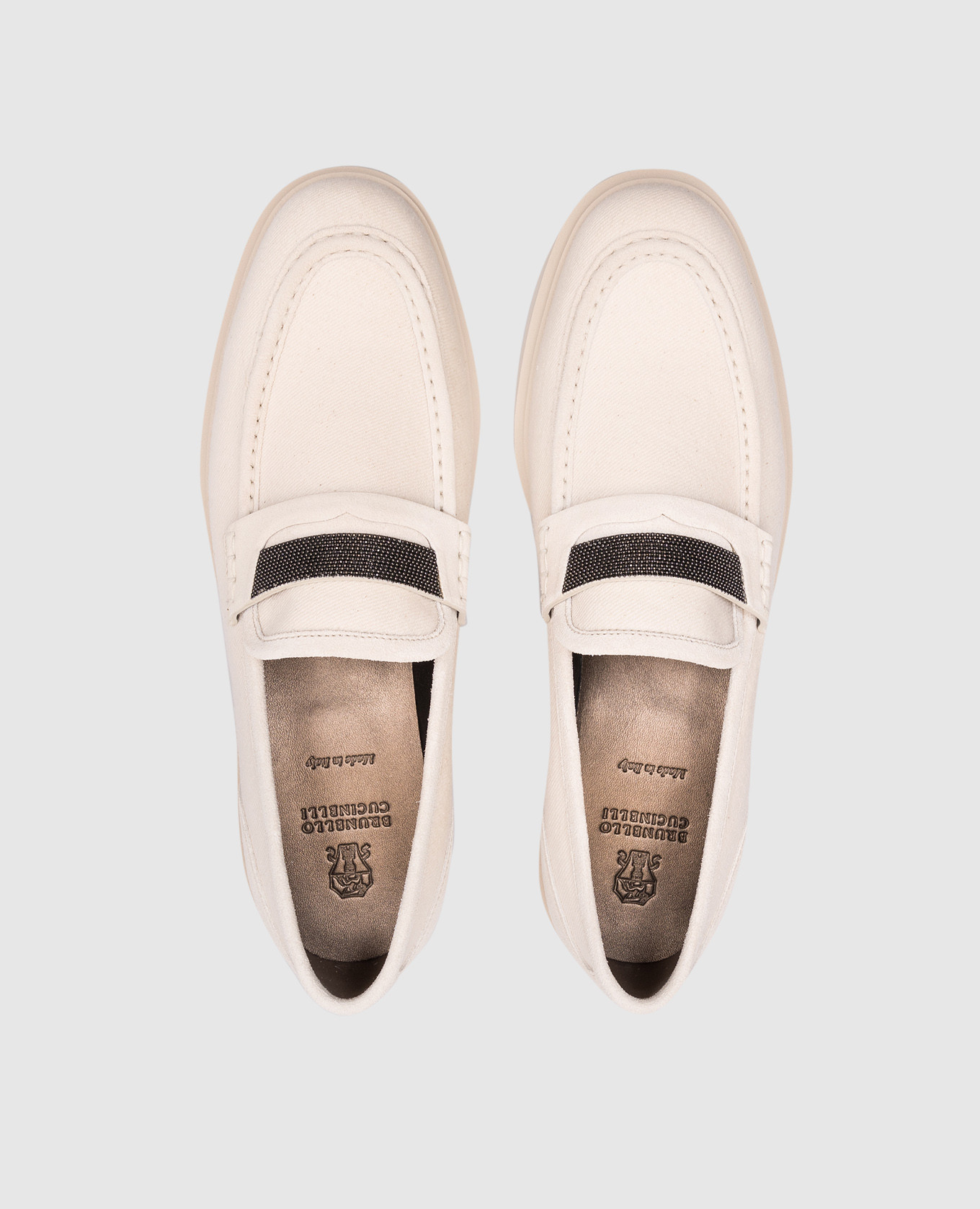

Beige loafers with a monil chain Brunello Cucinelli