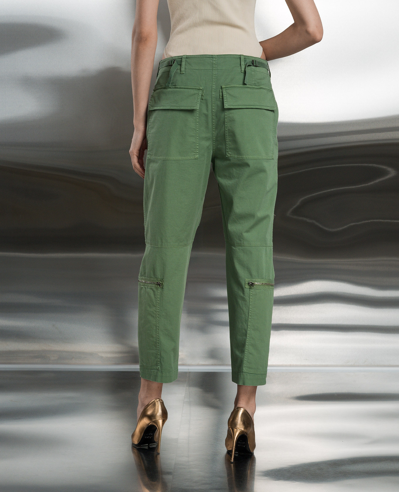 Green short cargoes Tom Ford 4