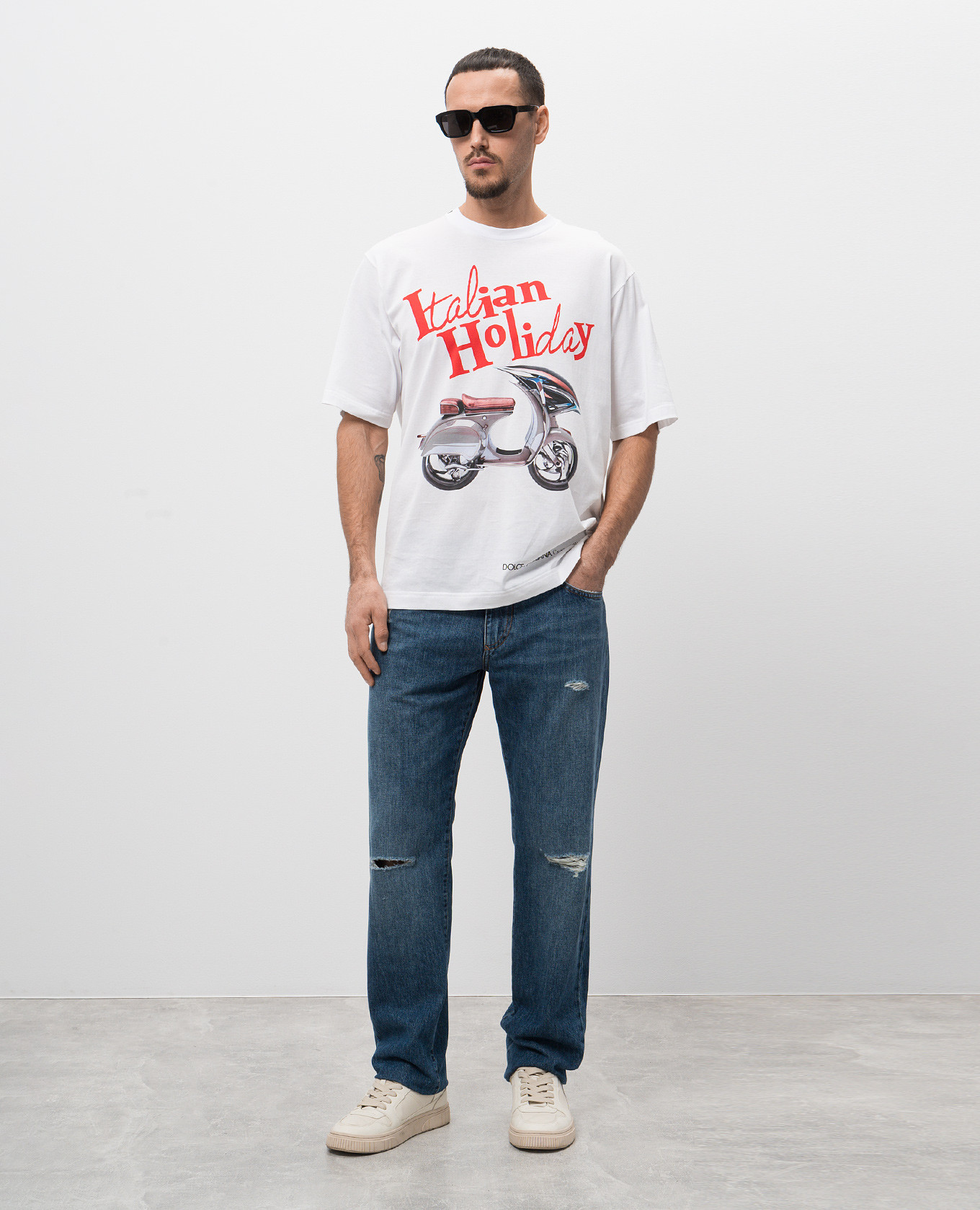 

Blue jeans with holes Dolce&Gabbana