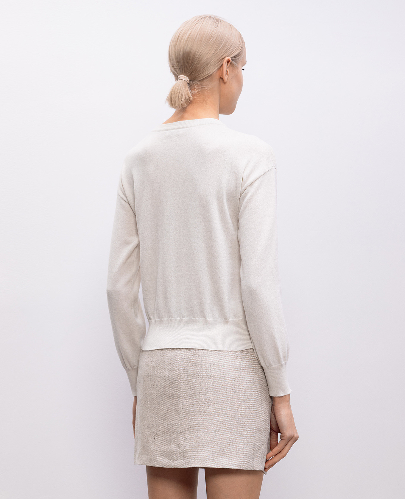 

Beige cashmere sweater with sequins Brunello Cucinelli