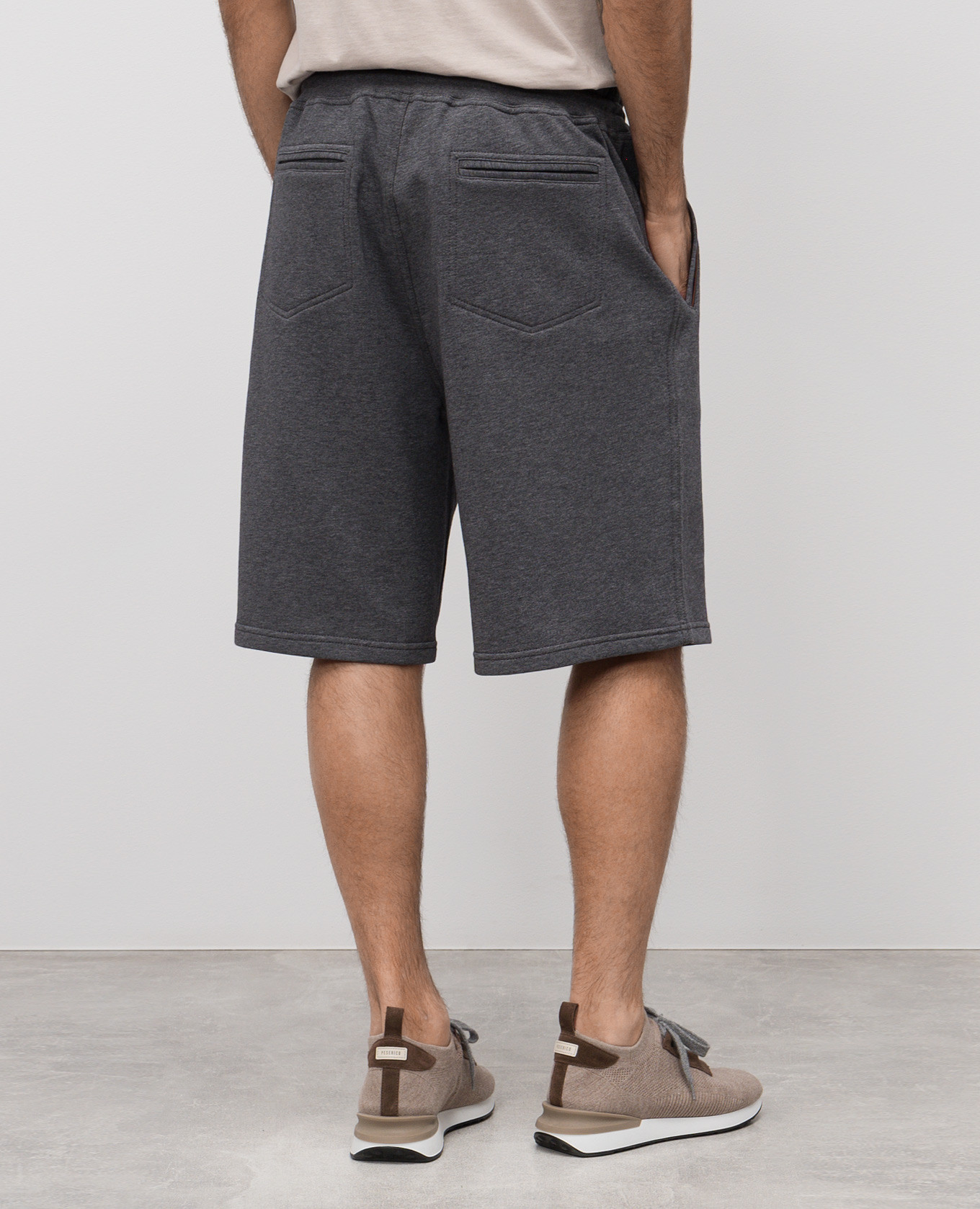 Gray shorts Brunello Cucinelli 4
