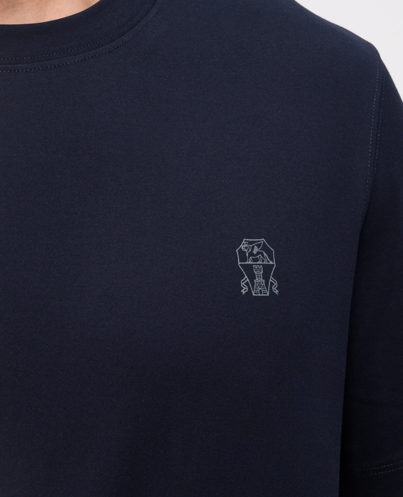 

Blue t-shirt with logo emblem print Brunello Cucinelli