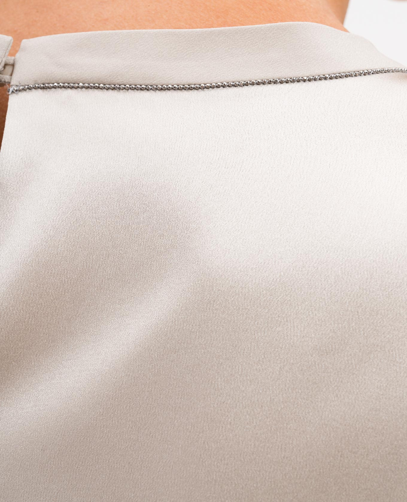 Beige silk top with monil chain Brunello Cucinelli 5