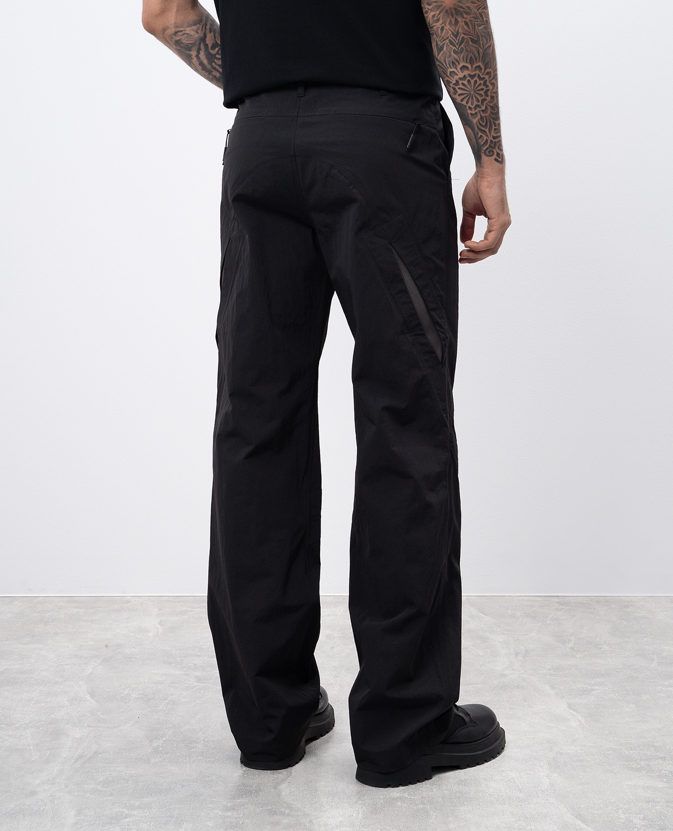Black pants RESILIENCE with elastic inserts Heliot Emil 4