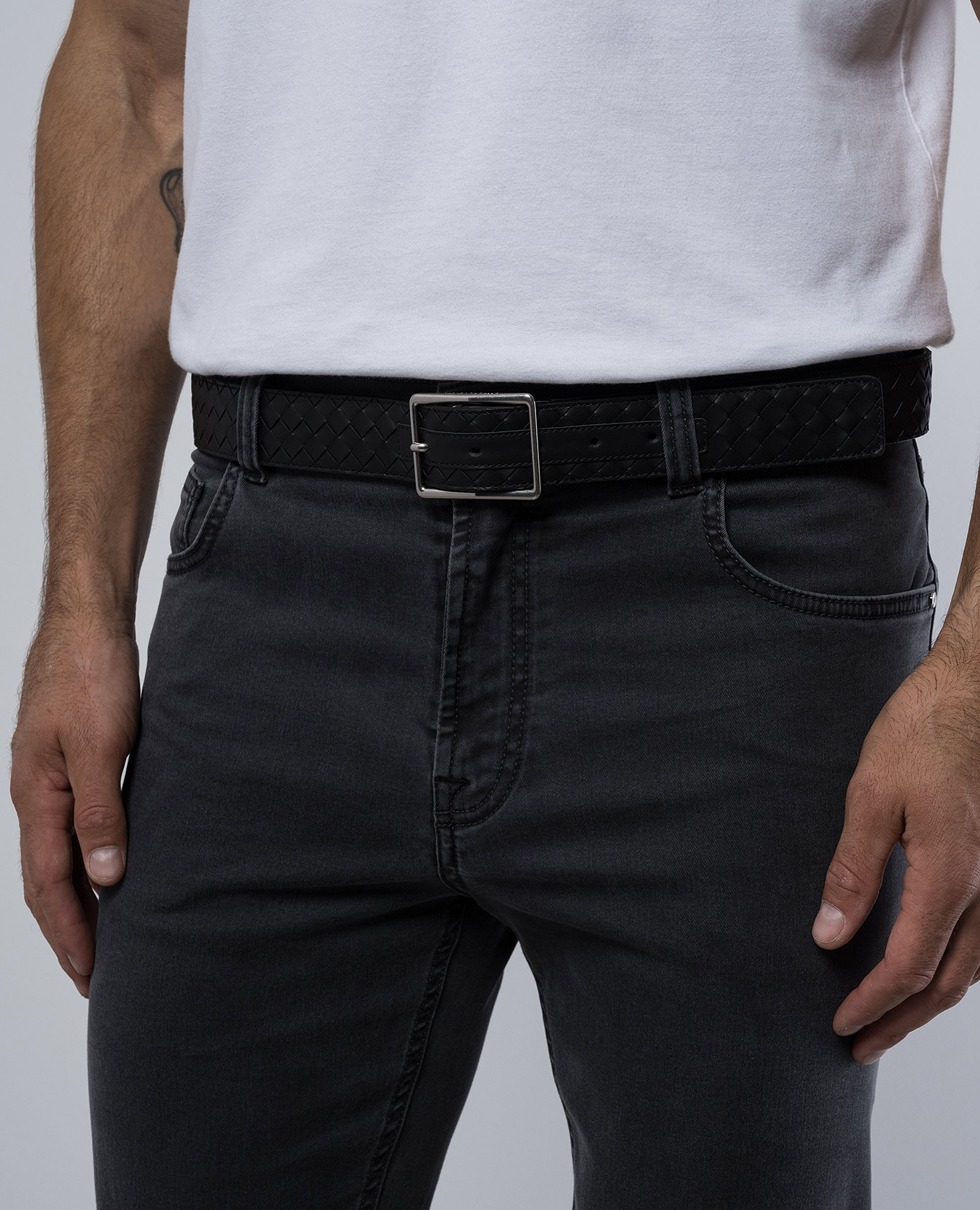 

Black leather belt with Intrecciato weave Bottega Veneta