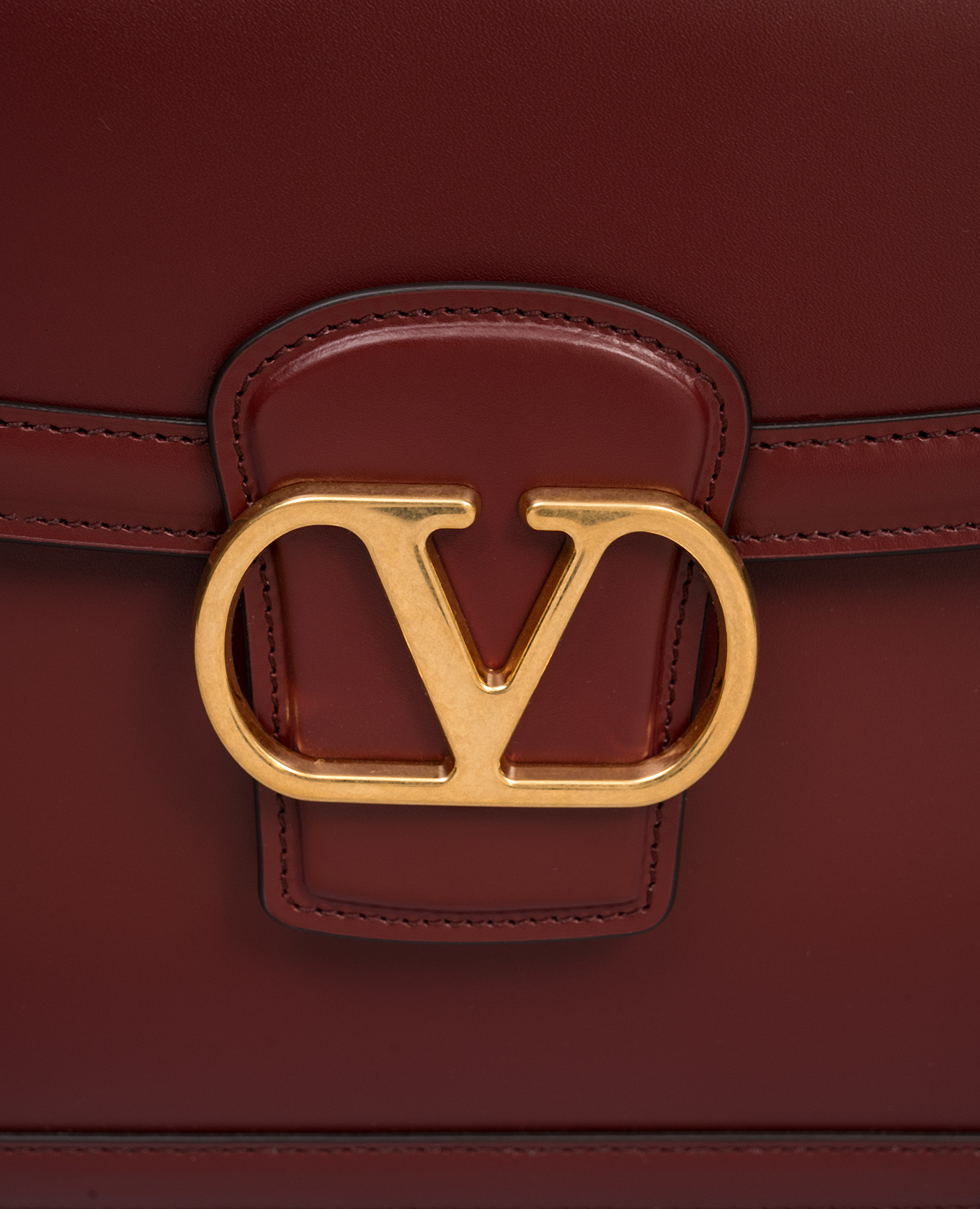 VLogo burgundy leather messenger bag Valentino 4