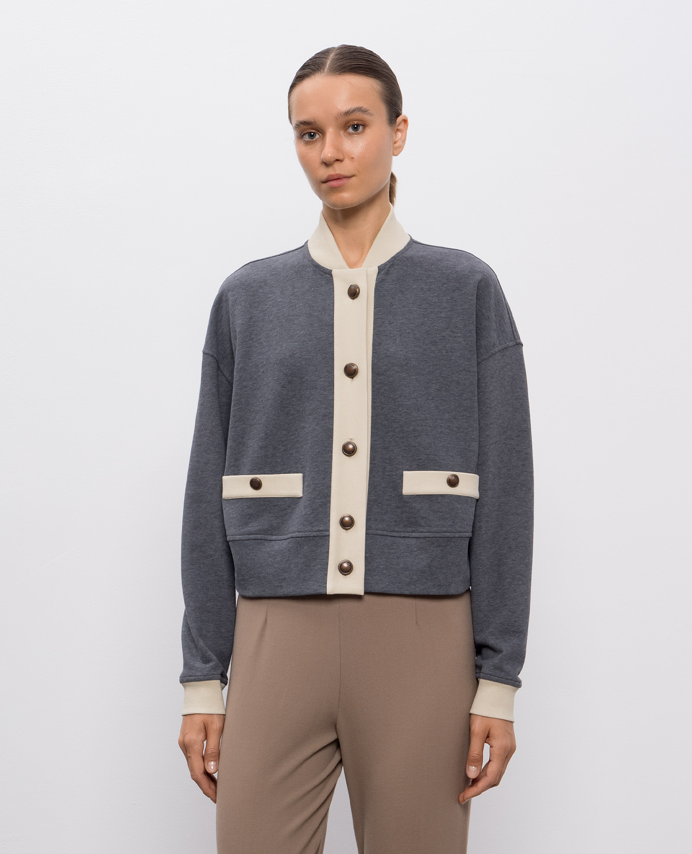 

Grey cardigan with contrast trim Brunello Cucinelli