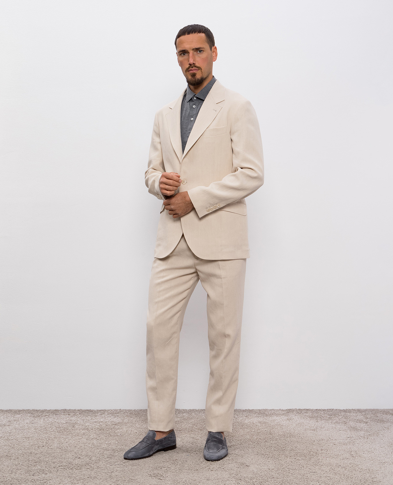 Beige linen suit Brunello Cucinelli 3