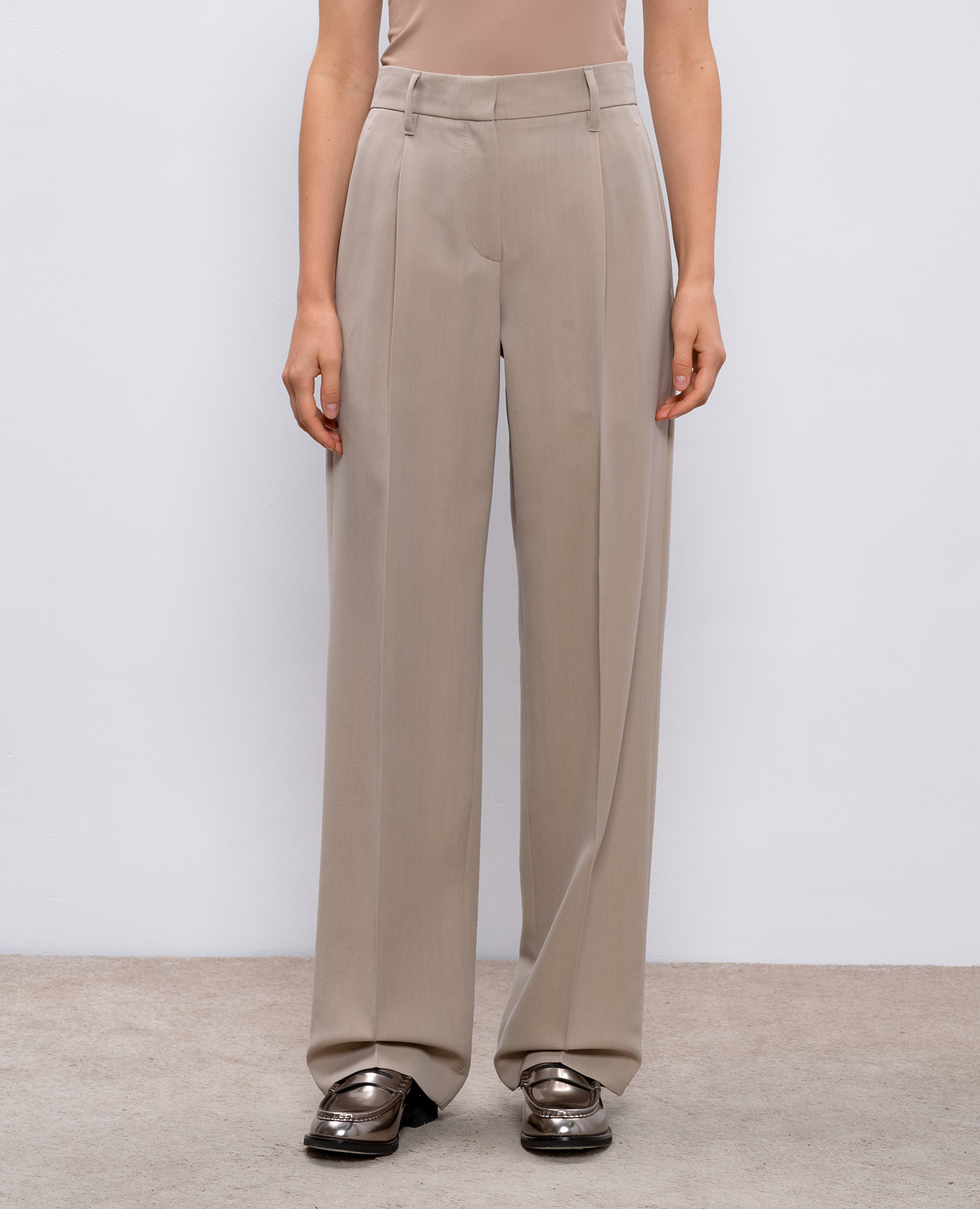 

Beige pants with wool with monil chain Brunello Cucinelli