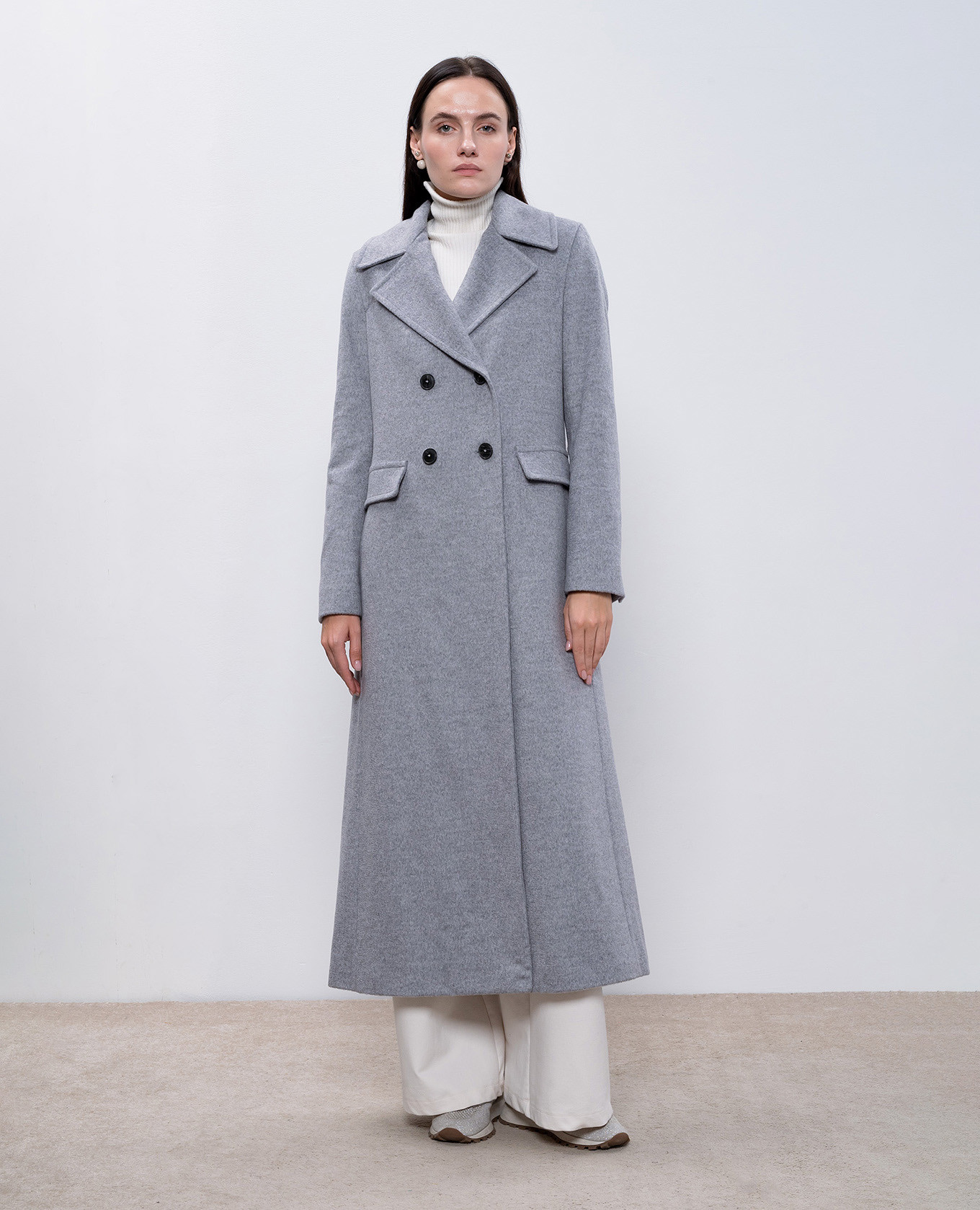 

Gray double-breasted wool coat with metallic logo Herno, Grey
