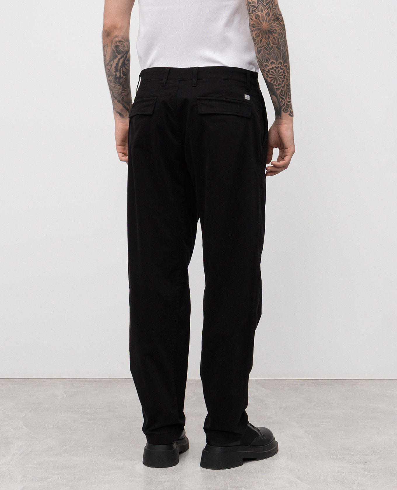 

Black cargo pants with logo patch C.P. Company
