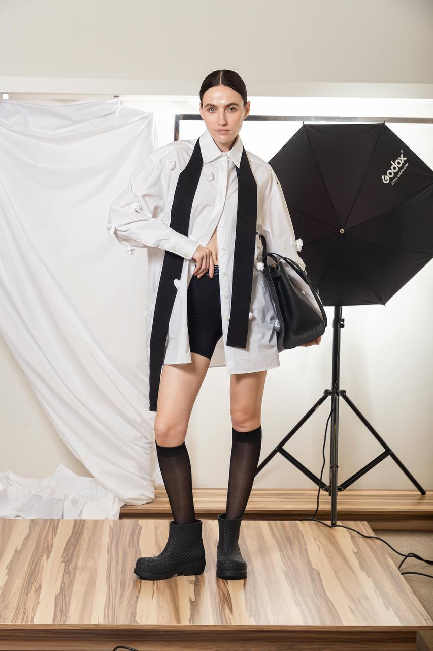 

White BISOUS blouse with appliqué Max Mara Sportmax