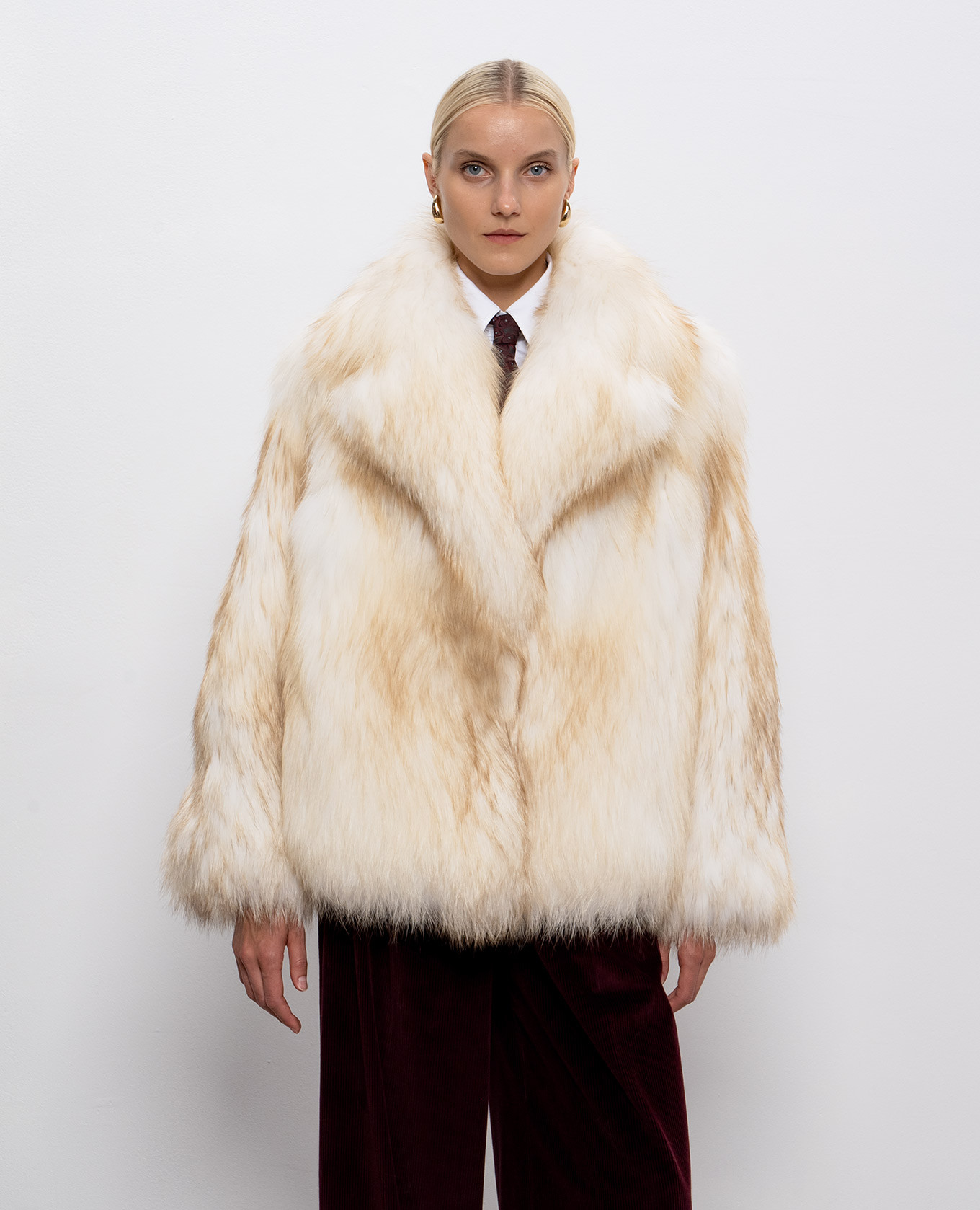 

Beige fox fur coat Rindi