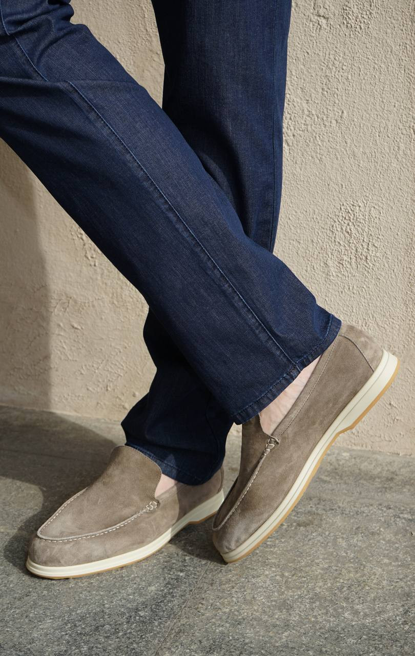 

Beige suede loafers Enrico Mandelli