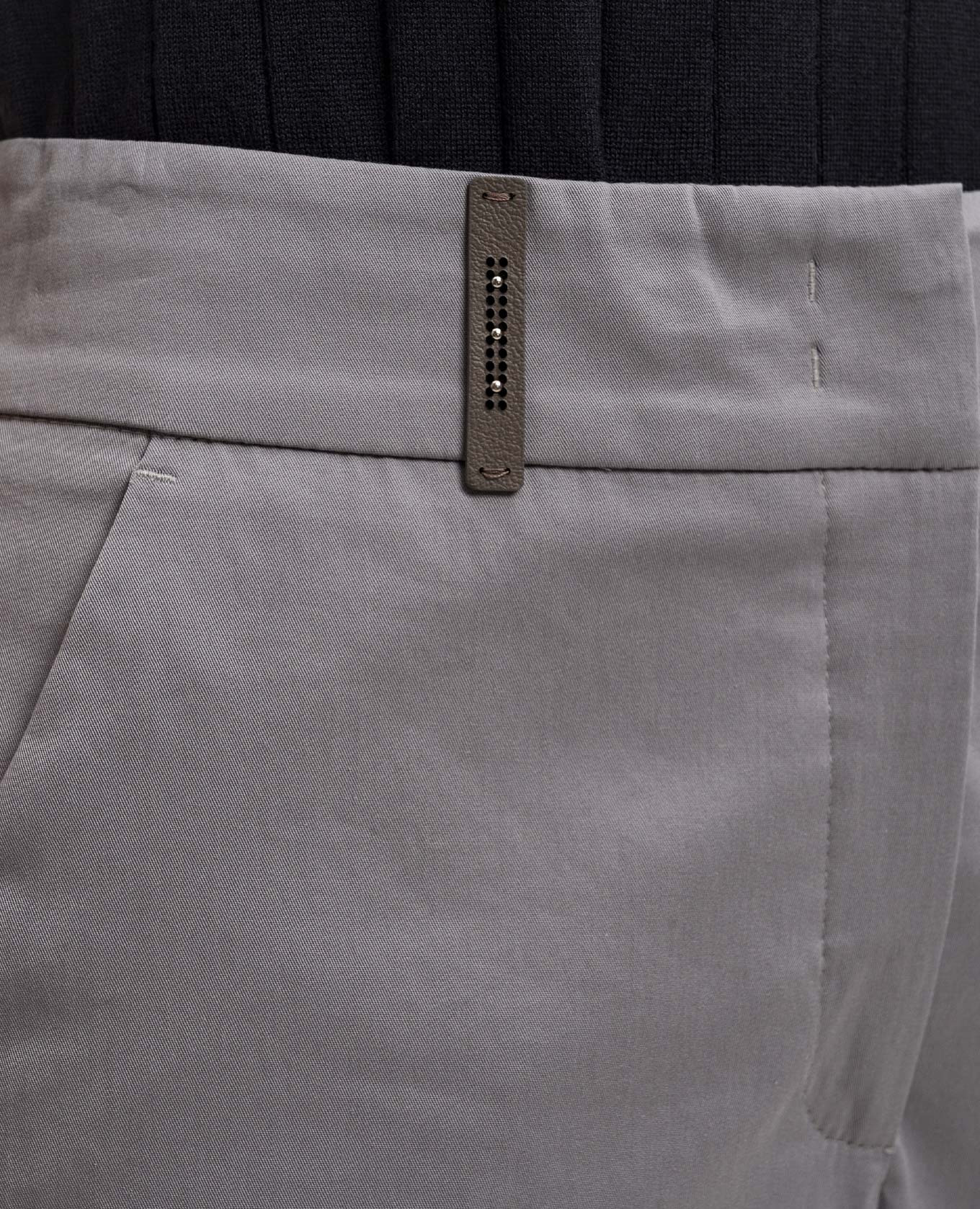 

Gray chinos with patch Peserico, Grey