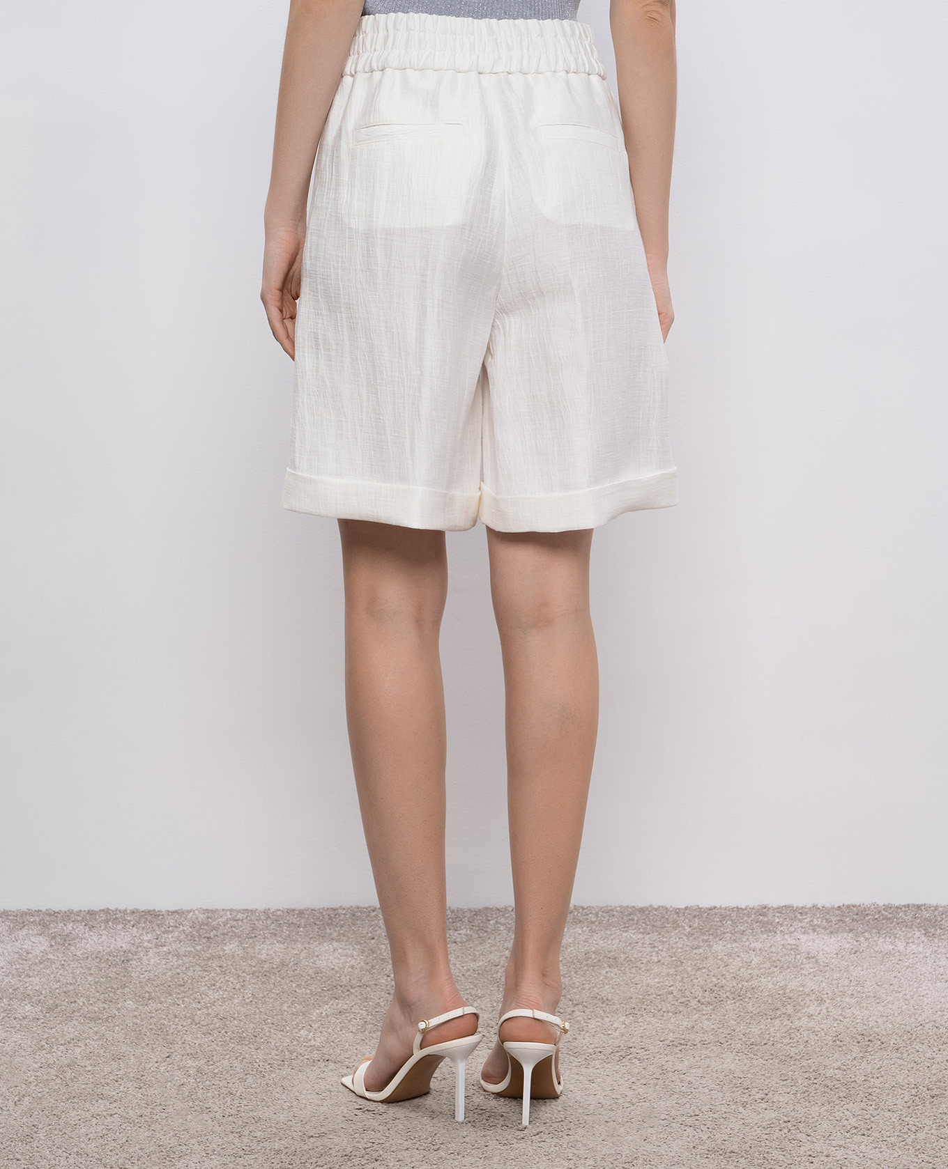 

White linen shorts with a harvester effect Peserico