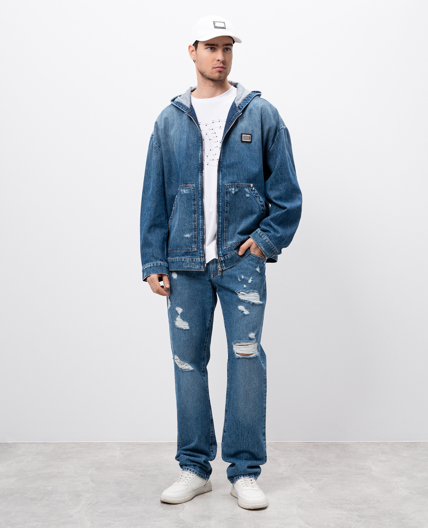 

Blue jeans with holes Dolce&Gabbana