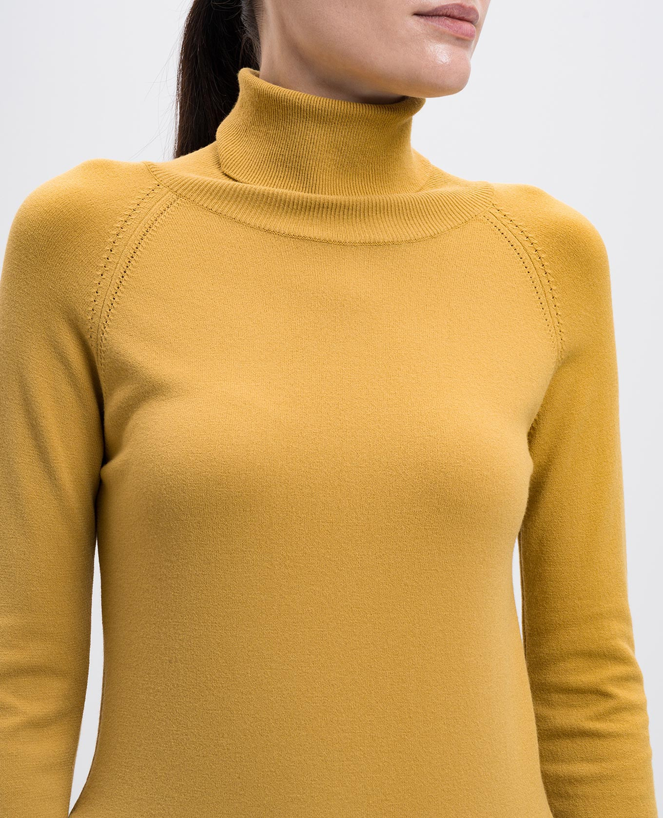 

Mustard golf Derwix, Yellow