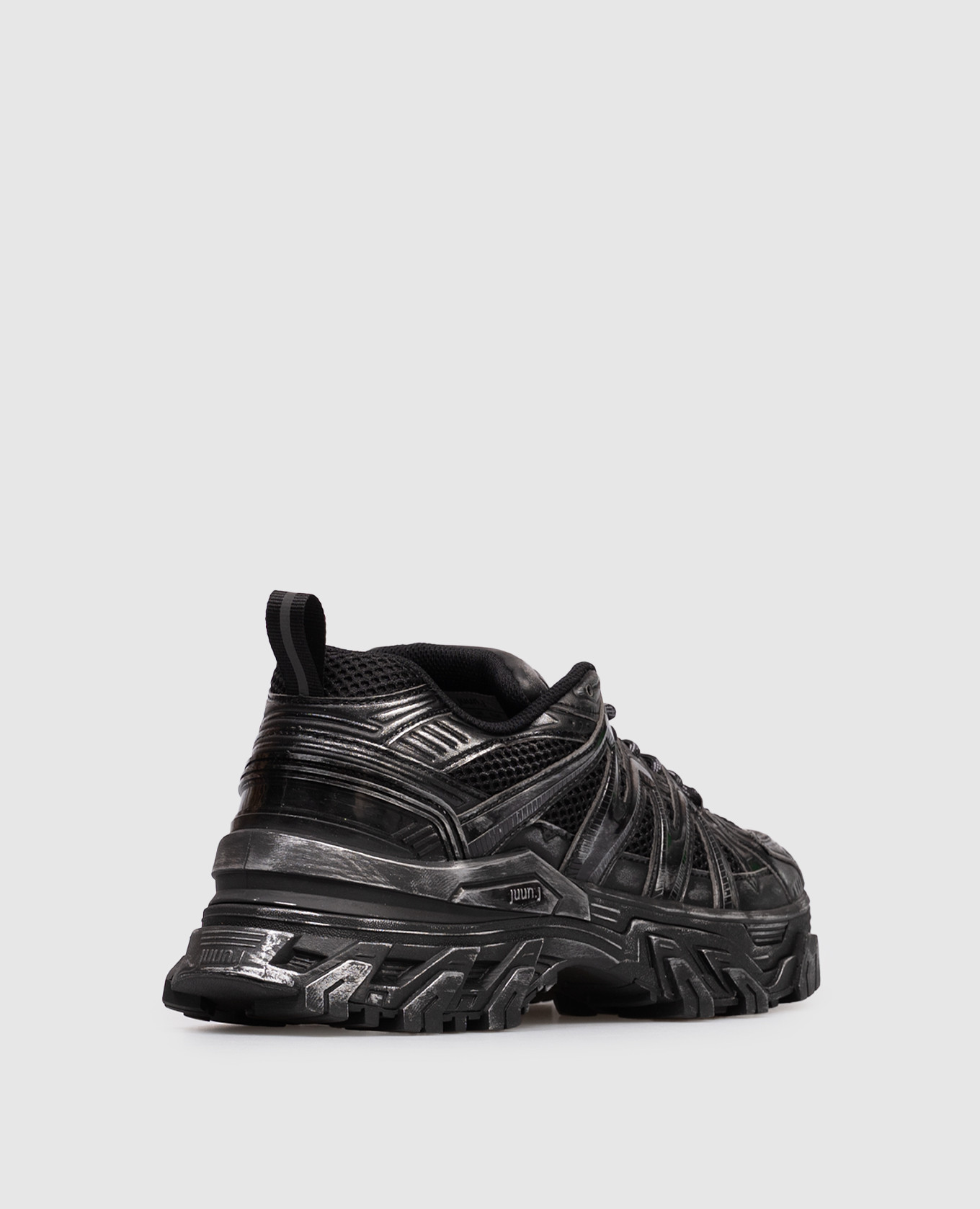 

Black sneakers with a worn effect Juun.j